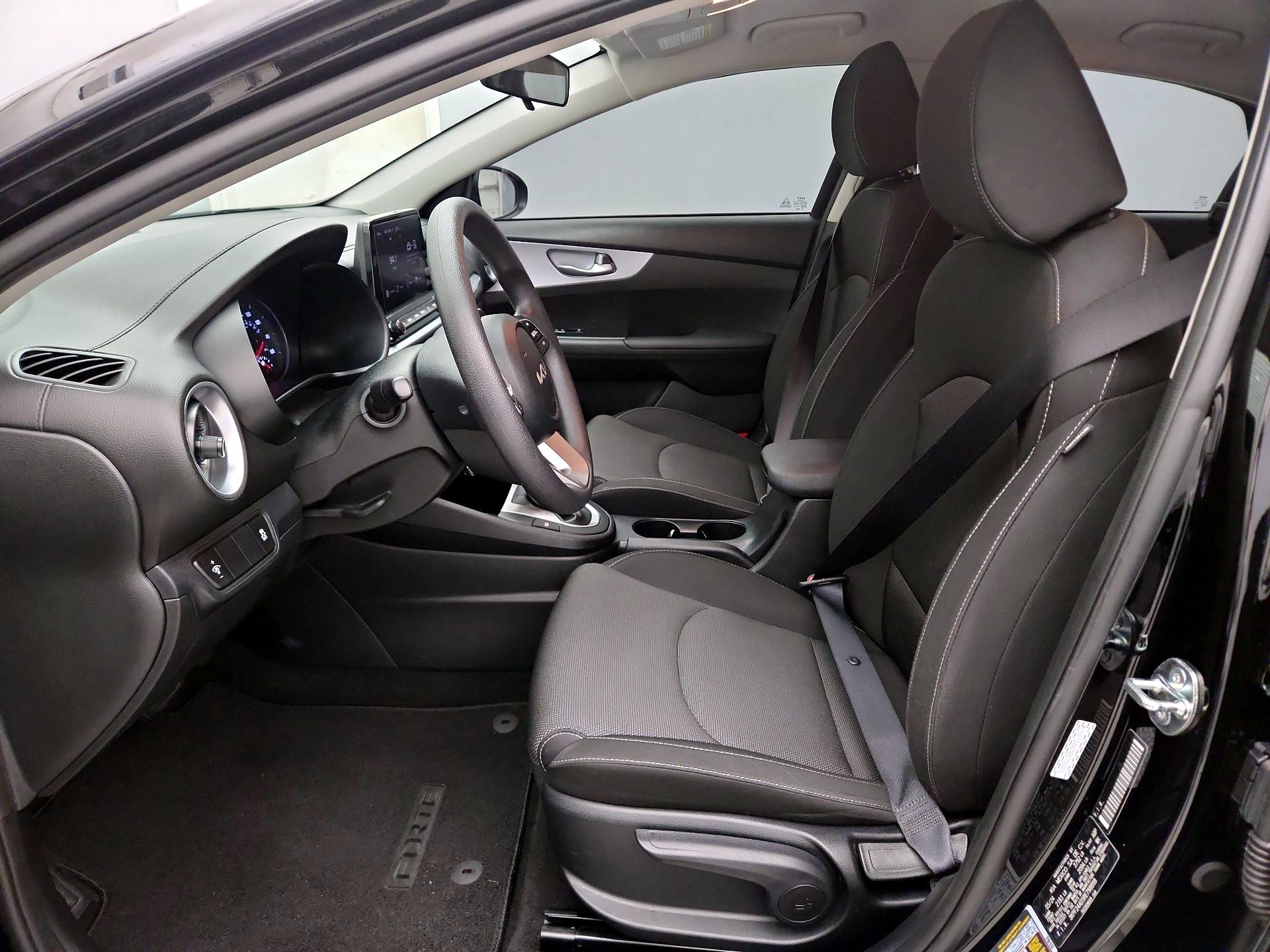 Thumbnail: 2024 Kia Forte - 11