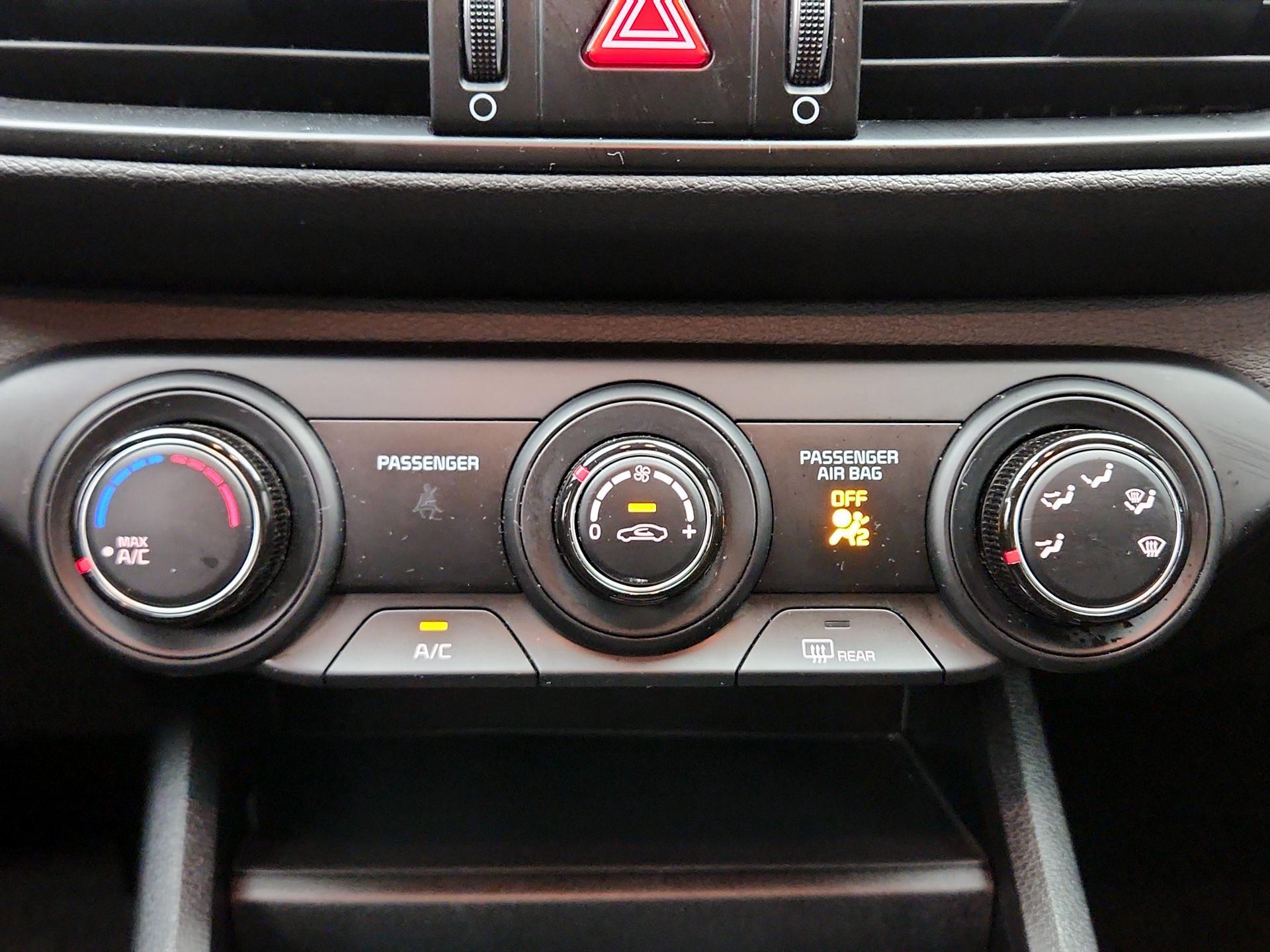 Thumbnail: 2024 Kia Forte - 16