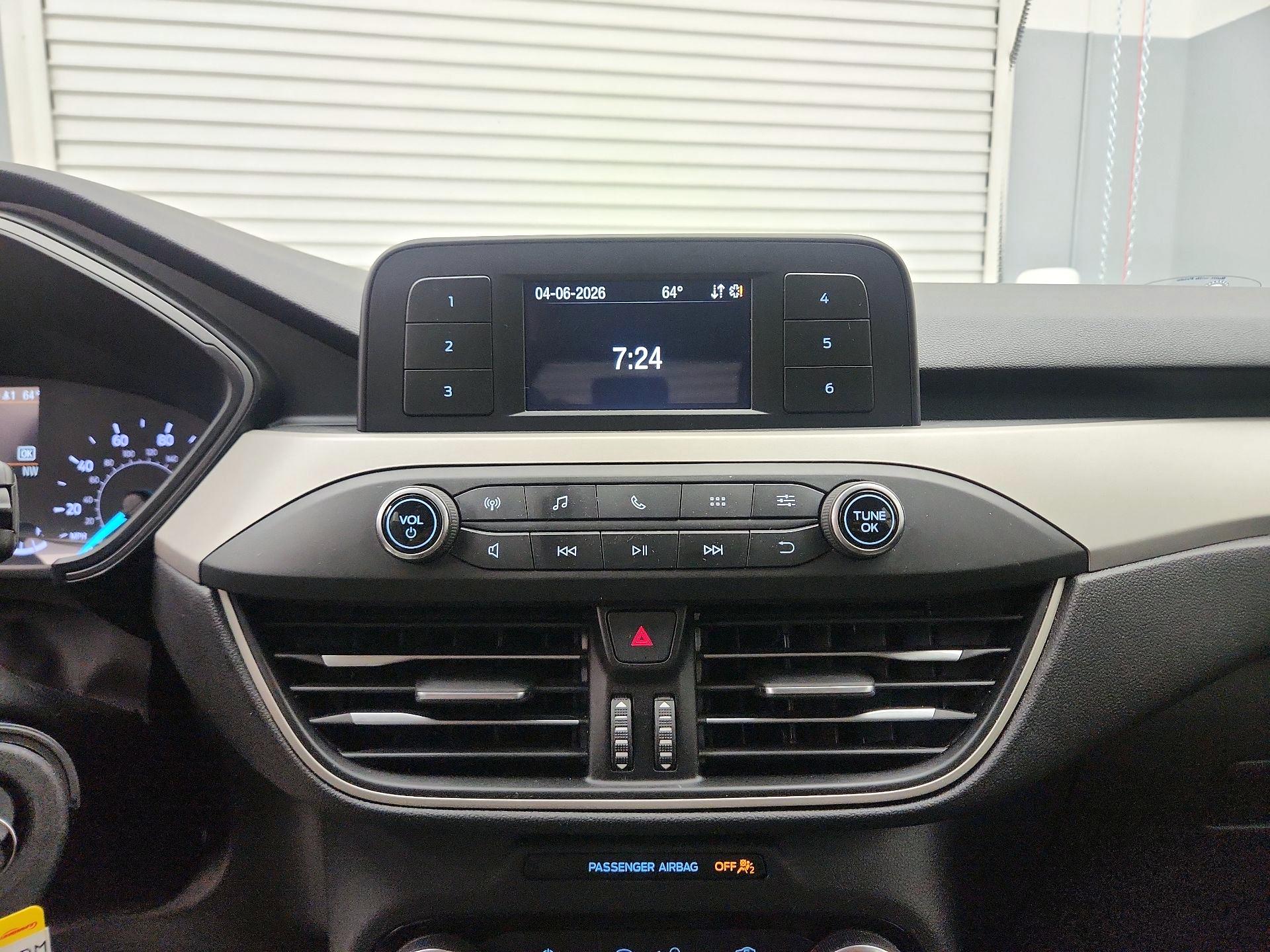 Thumbnail: 2022 Ford Escape - 15