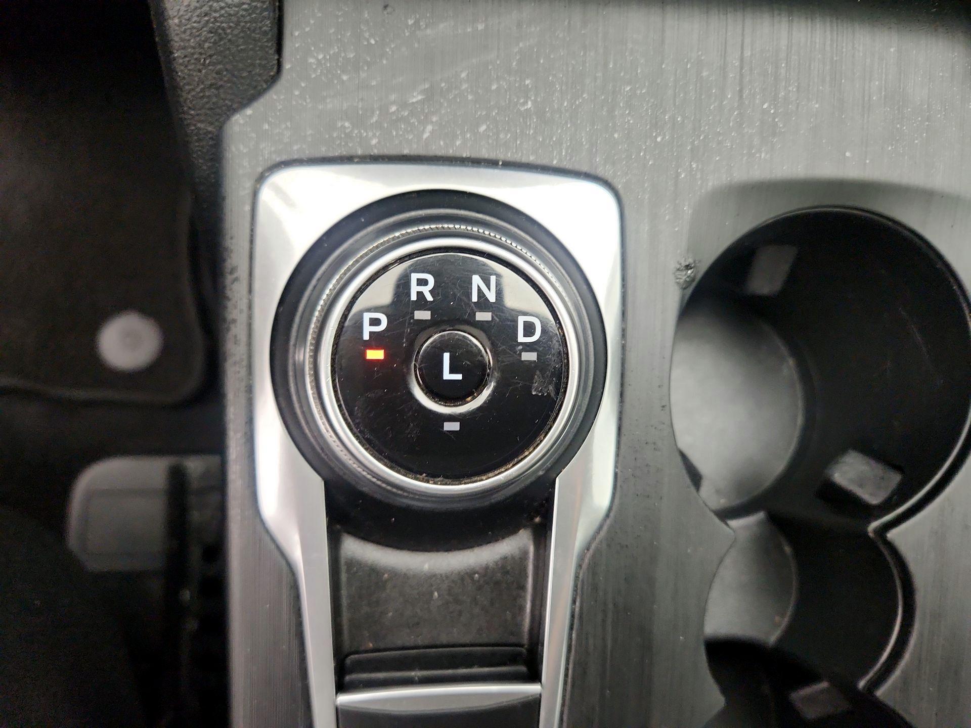 Thumbnail: 2022 Ford Escape - 17