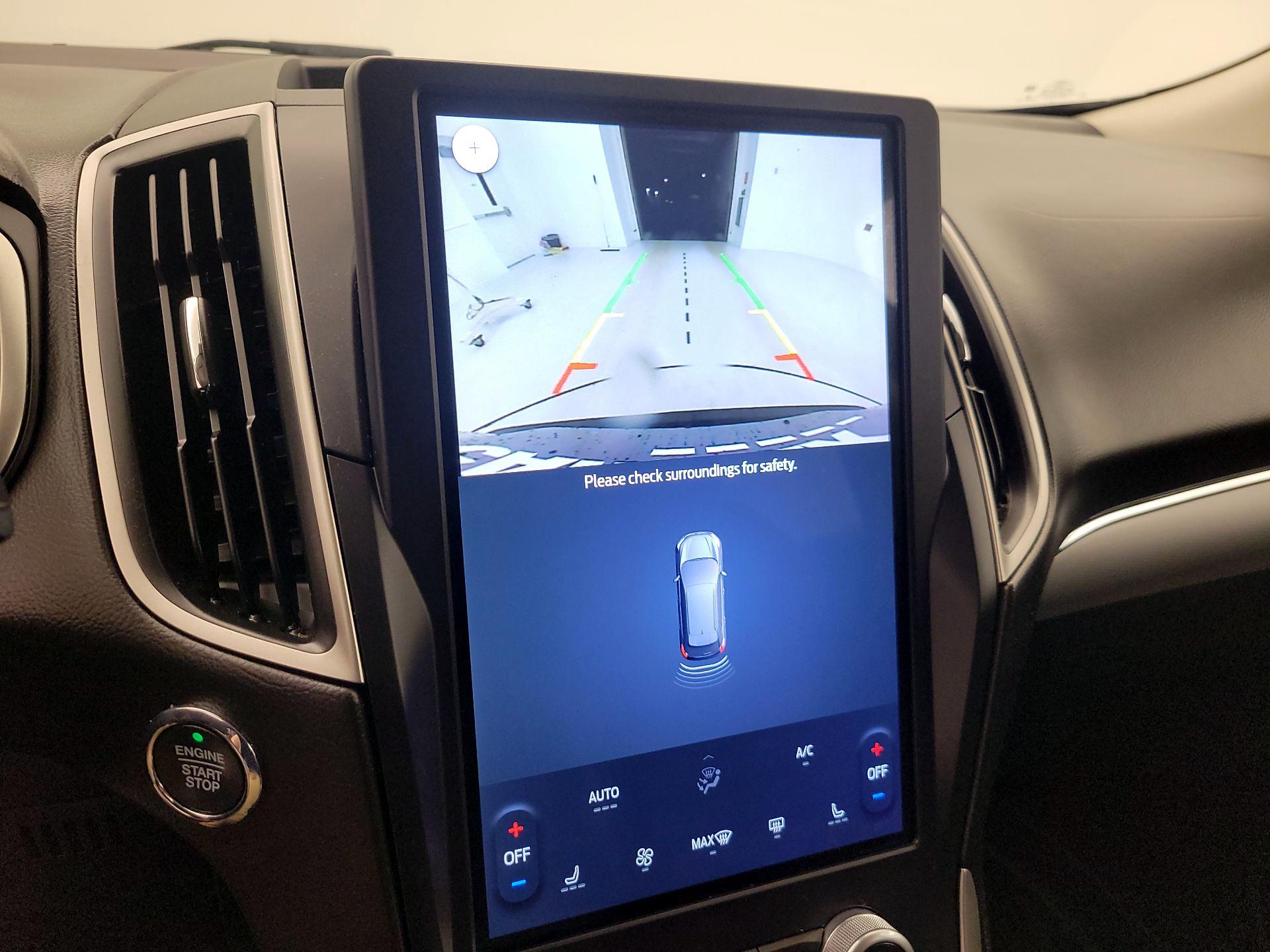 Thumbnail: 2021 Ford Edge - 15