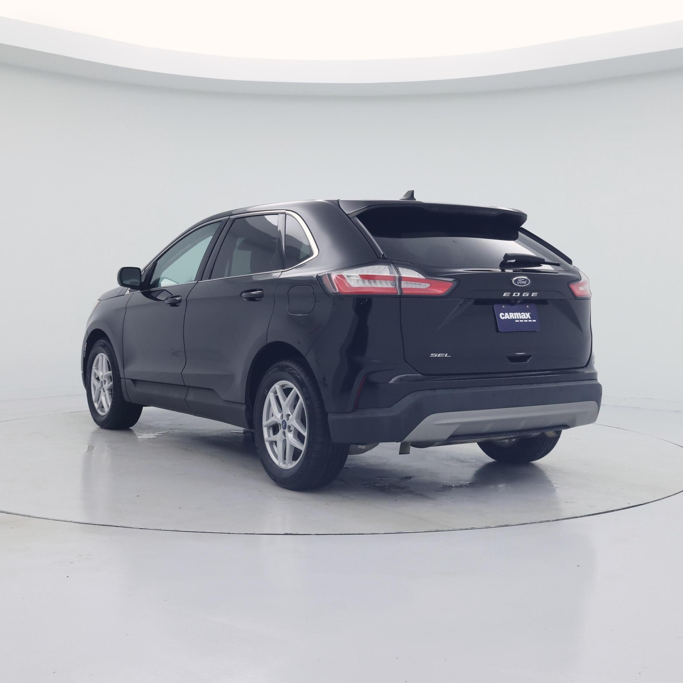 Thumbnail: 2021 Ford Edge - 2