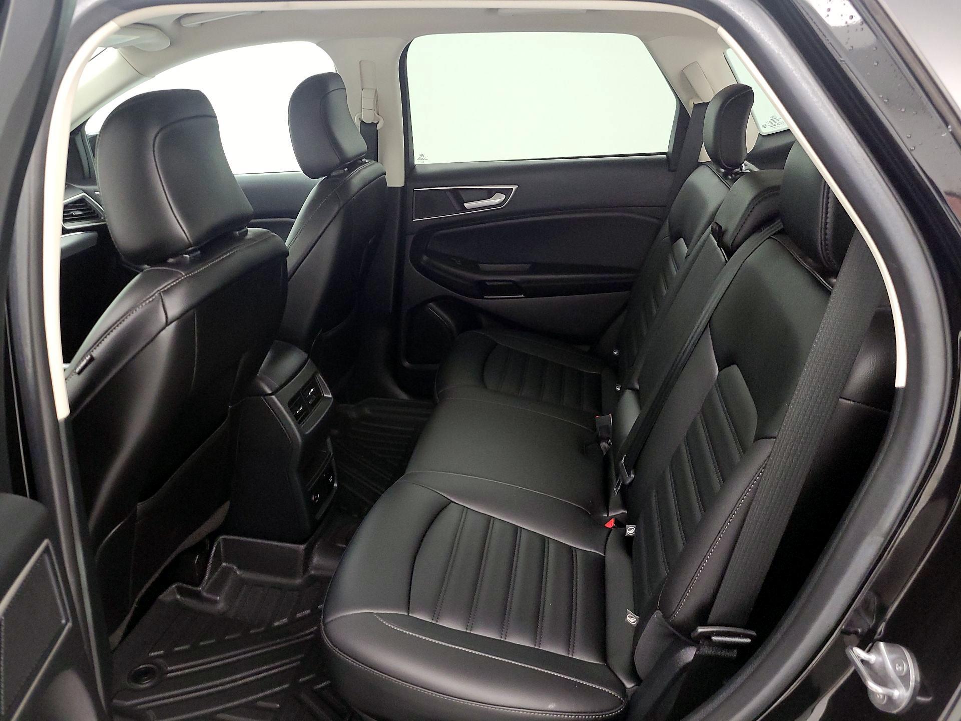 Thumbnail: 2021 Ford Edge - 20