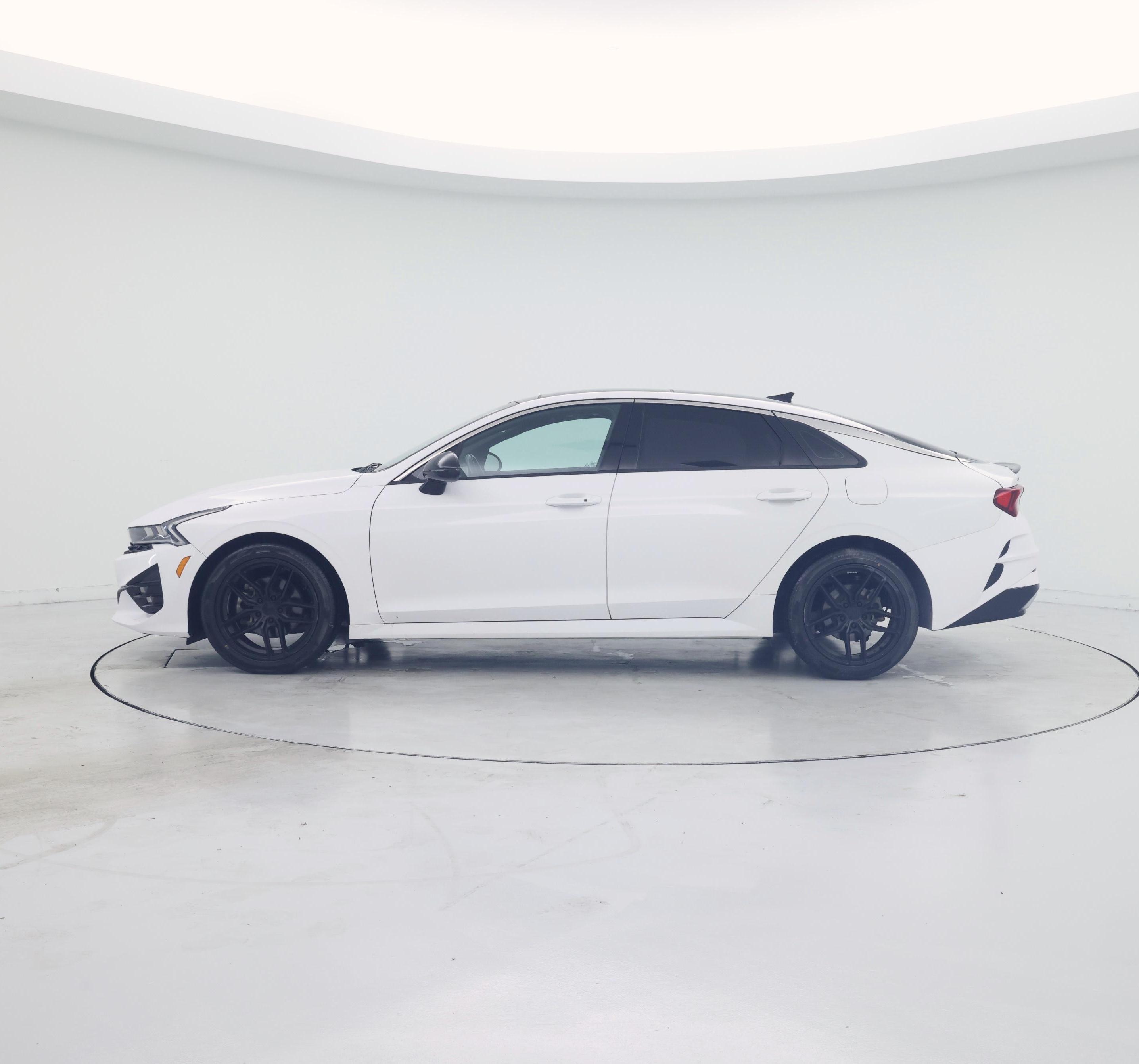 Thumbnail: 2022 Kia K5 - 3