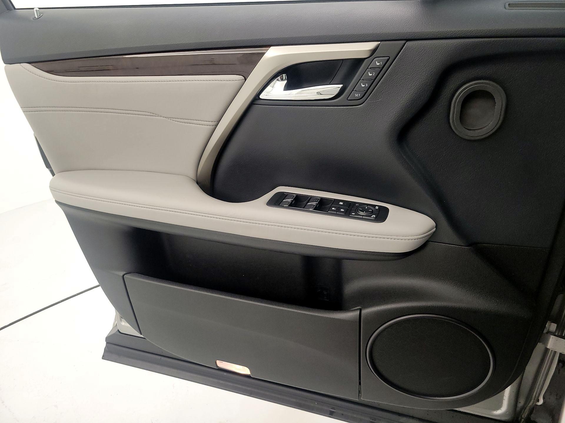 Thumbnail: 2018 Lexus RX - 12