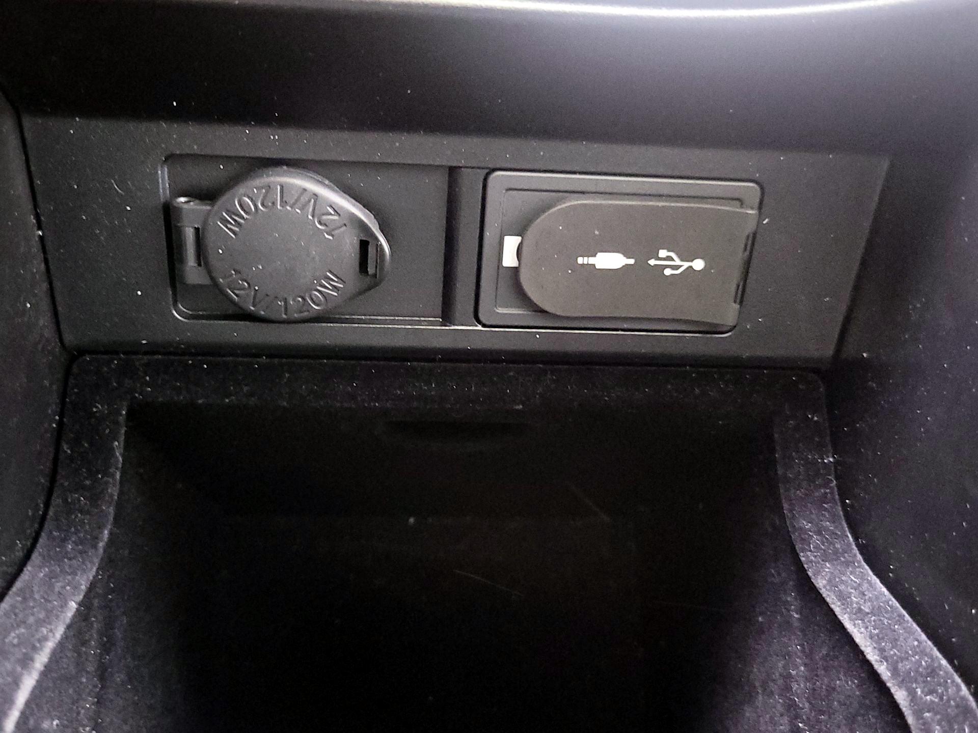 Thumbnail: 2018 Lexus RX - 18