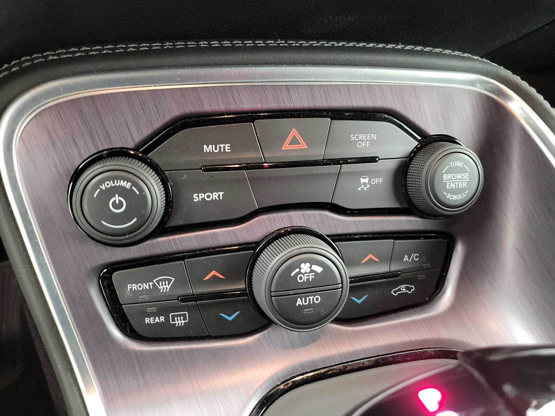 Thumbnail: 2017 Dodge Challenger - 17