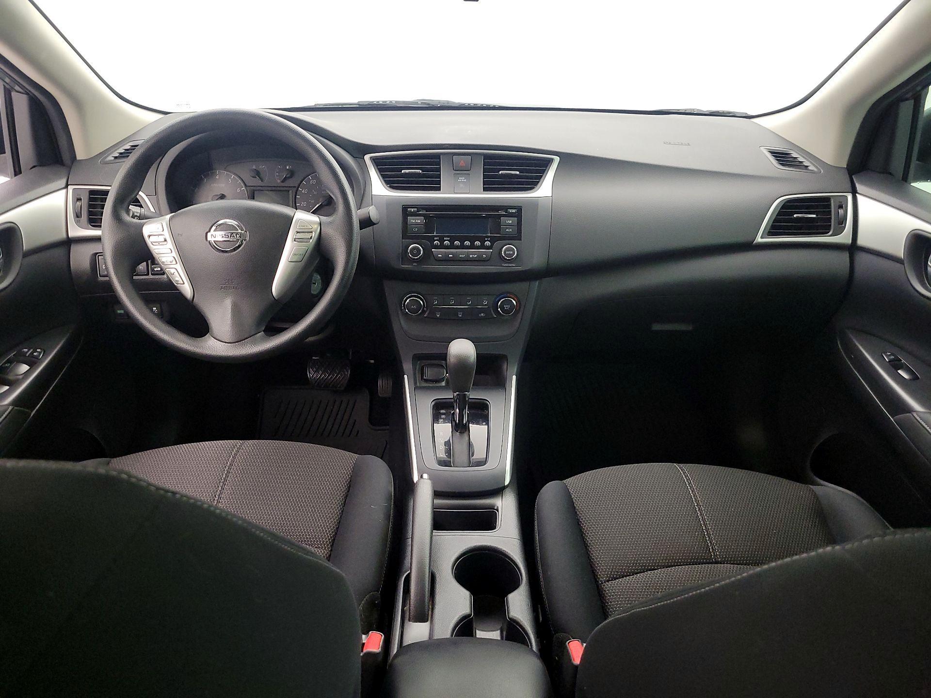 Thumbnail: 2017 Nissan Sentra - 9