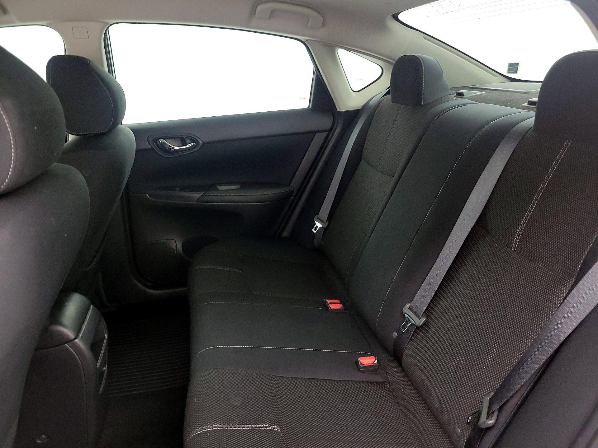 Thumbnail: 2017 Nissan Sentra - 18