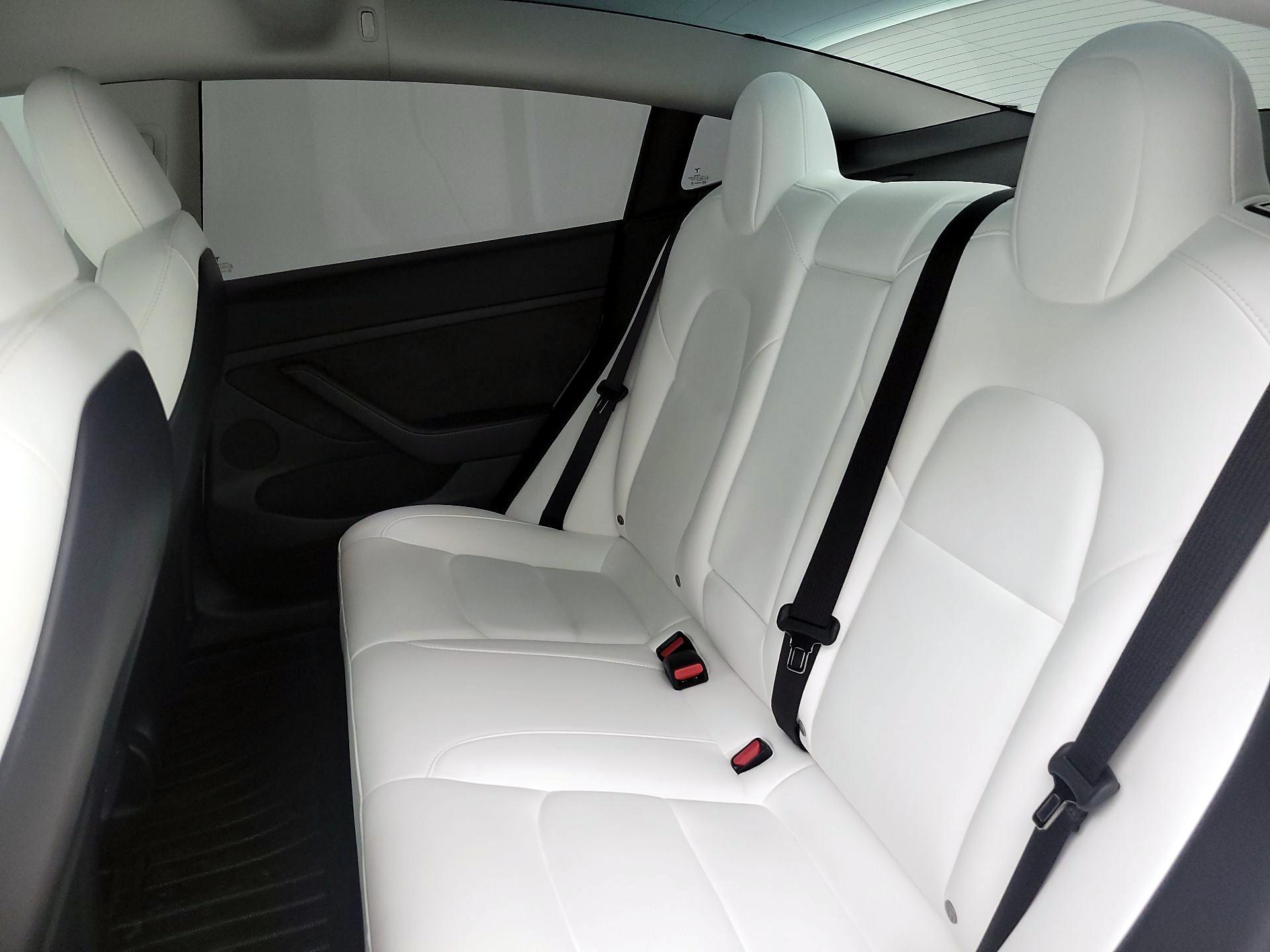 Thumbnail: 2023 Tesla Model 3 - 19