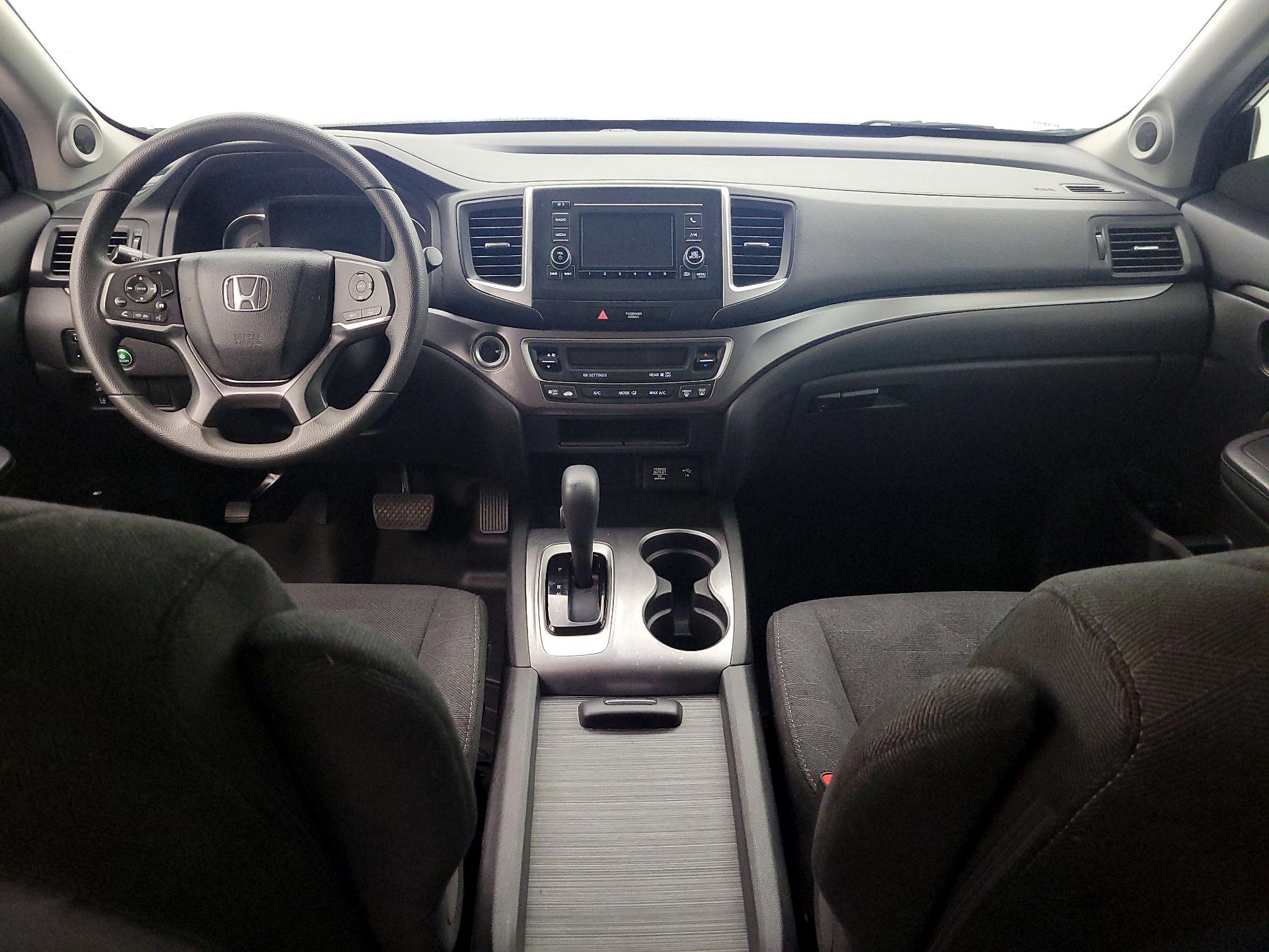 Thumbnail: 2019 Honda Pilot - 9