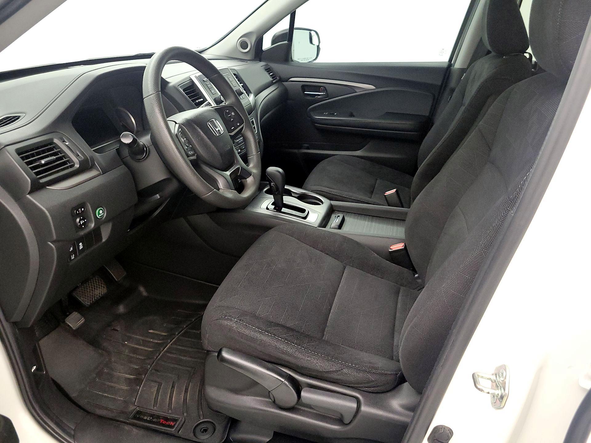 Thumbnail: 2019 Honda Pilot - 11