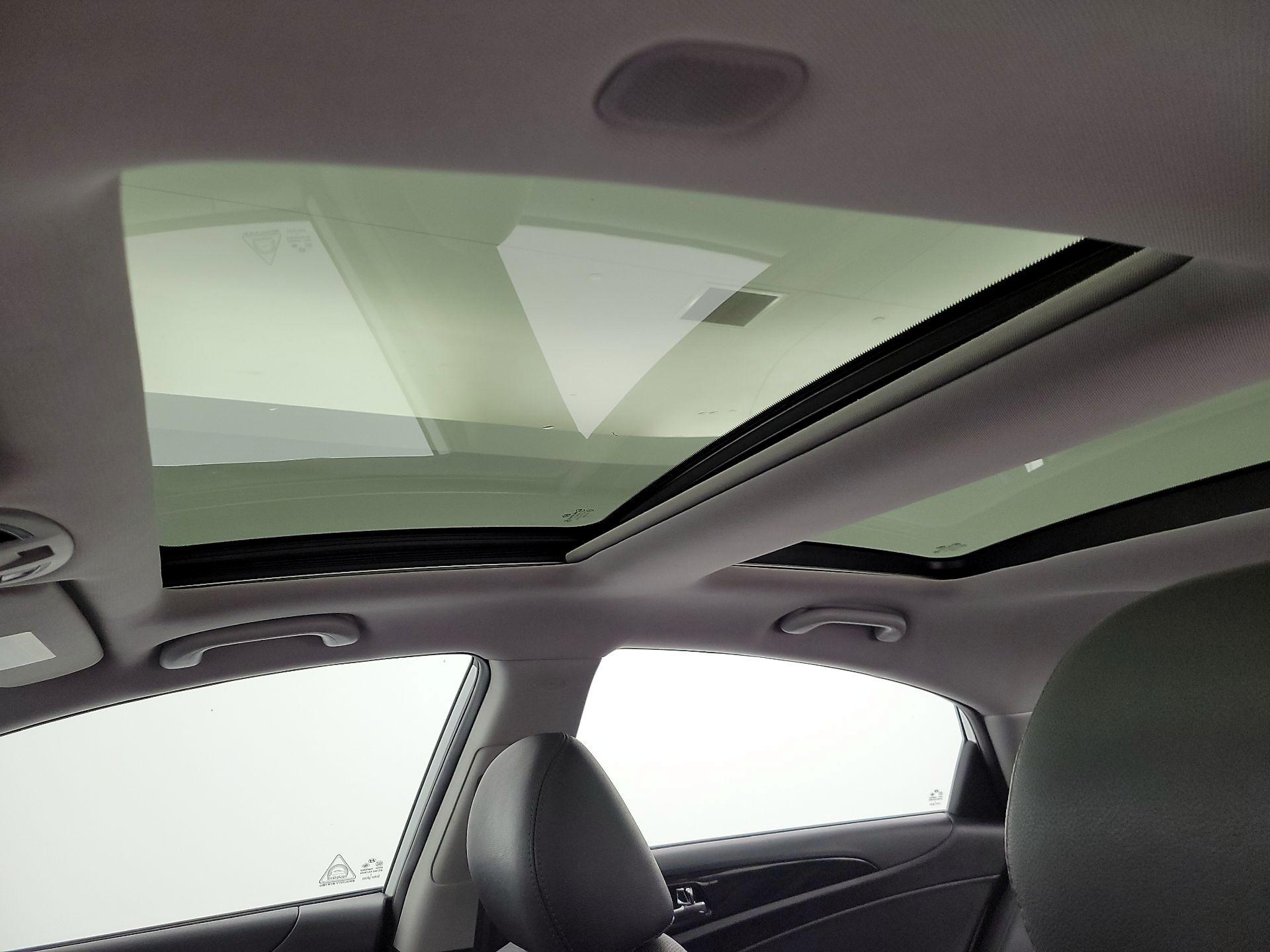 Thumbnail: 2014 Hyundai Sonata - 20