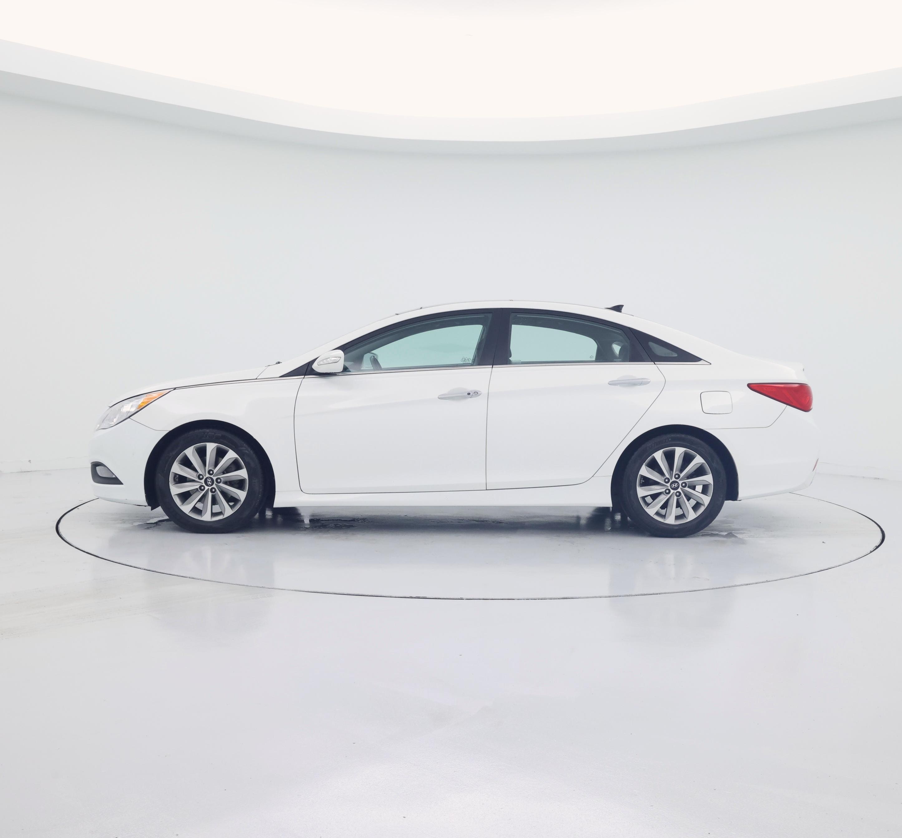 Thumbnail: 2014 Hyundai Sonata - 3