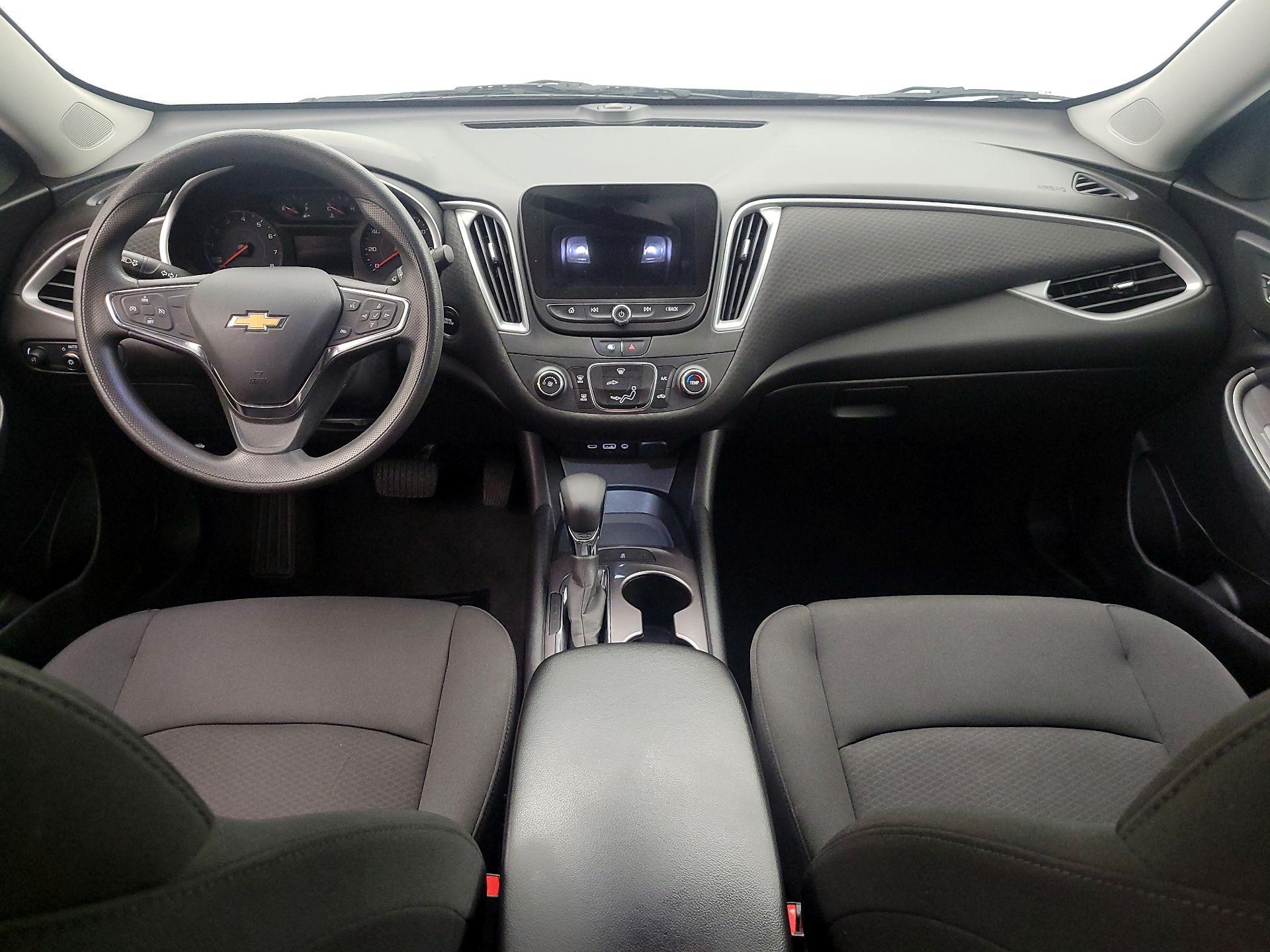 Thumbnail: 2021 Chevrolet Malibu - 9