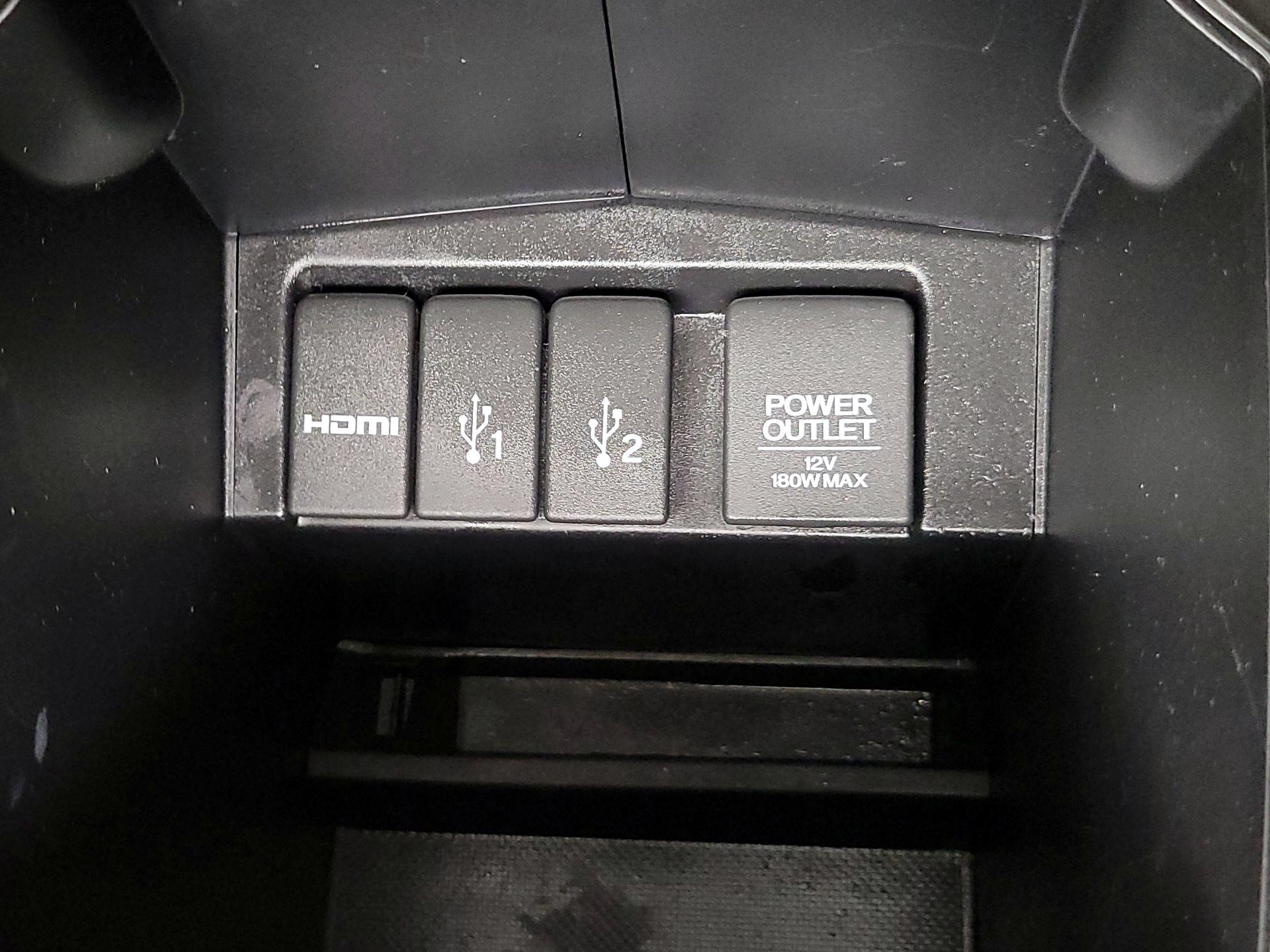 Thumbnail: 2015 Honda CR-V - 18