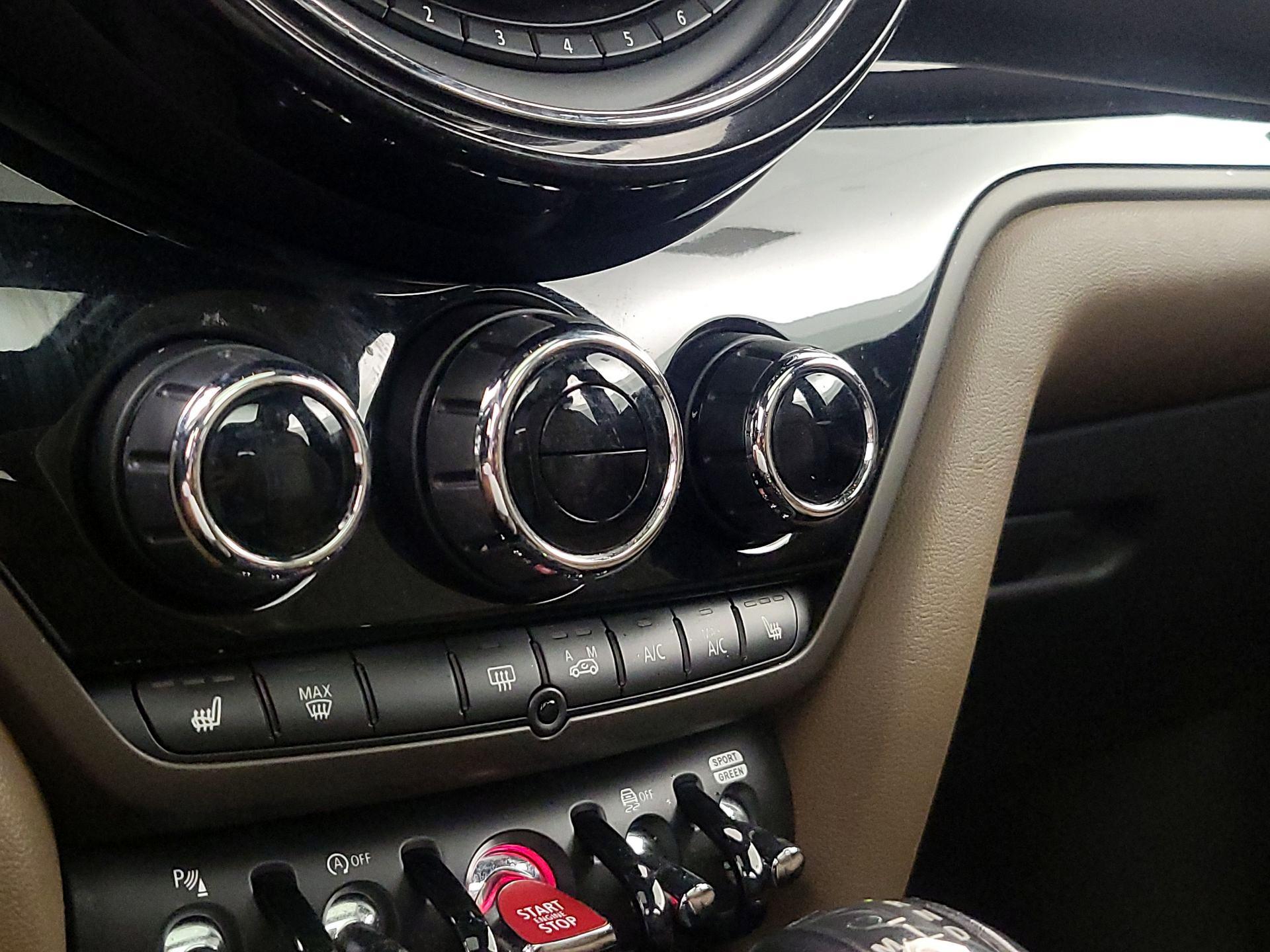 Thumbnail: 2019 MINI Cooper Countryman - 17