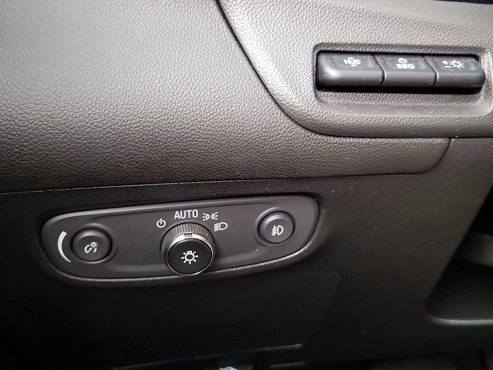 Thumbnail: 2020 Buick Encore GX - 13