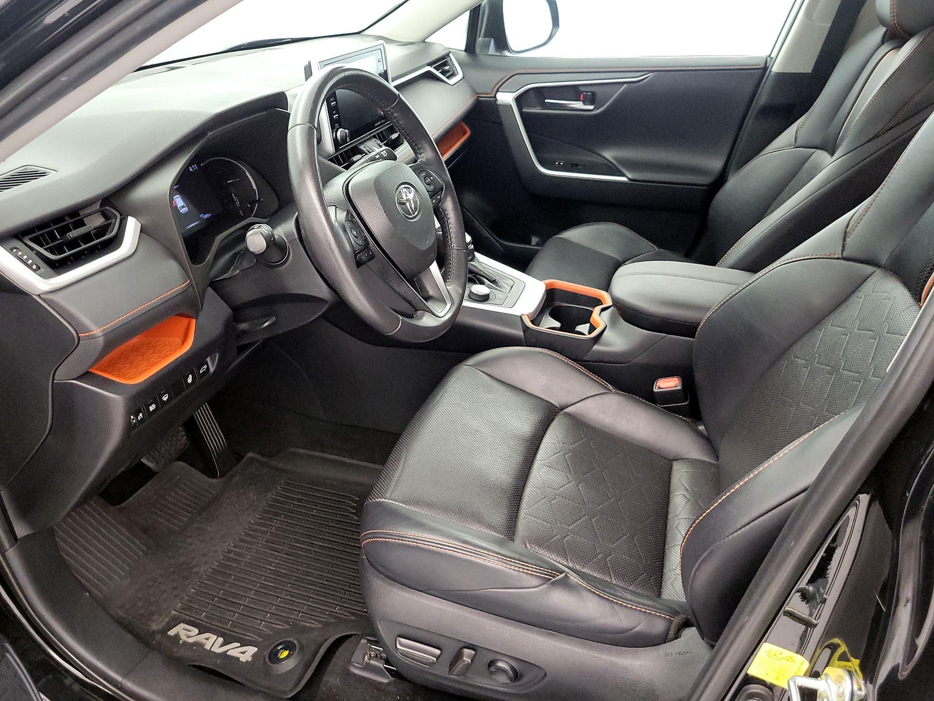 Thumbnail: 2019 Toyota RAV4 - 11