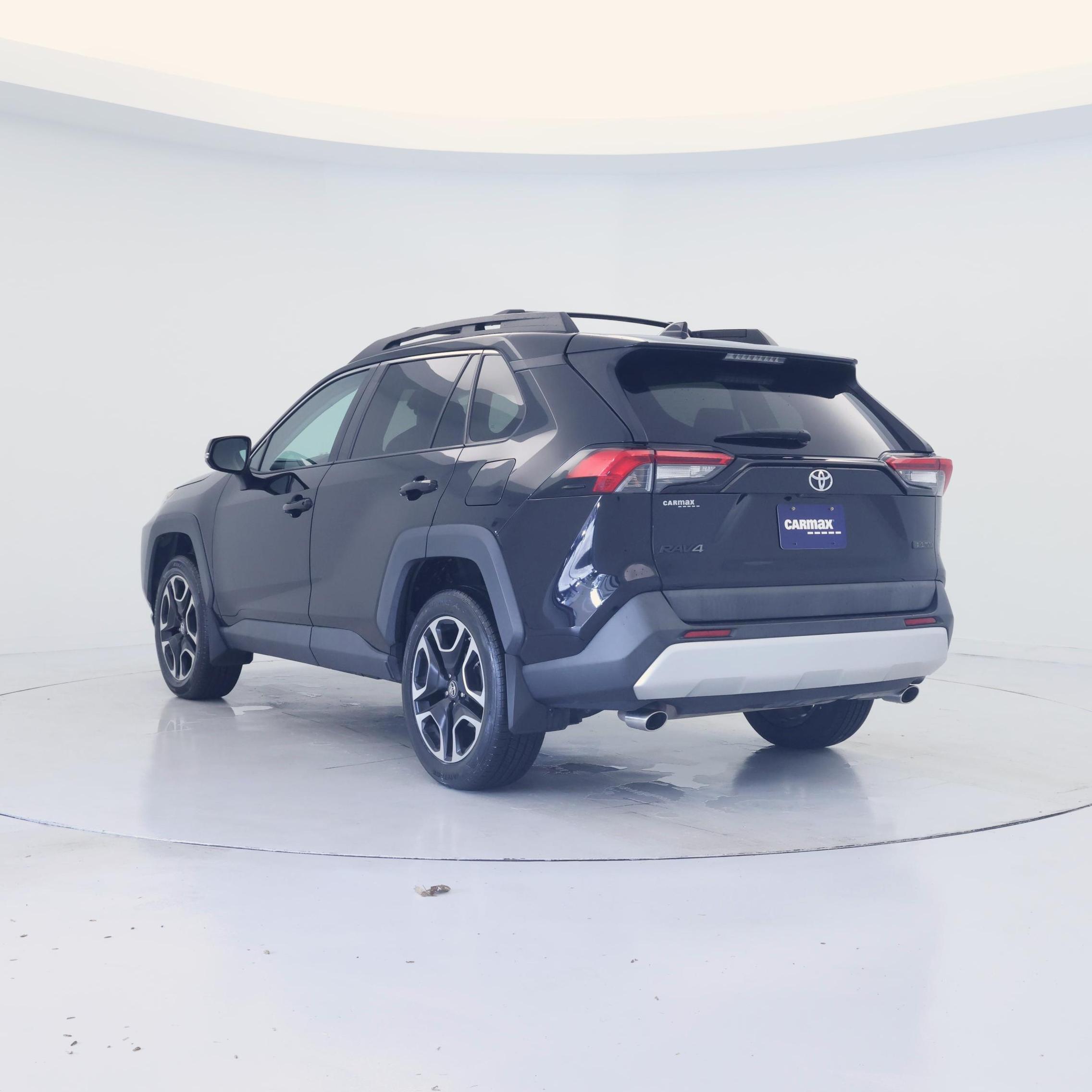 Thumbnail: 2019 Toyota RAV4 - 2