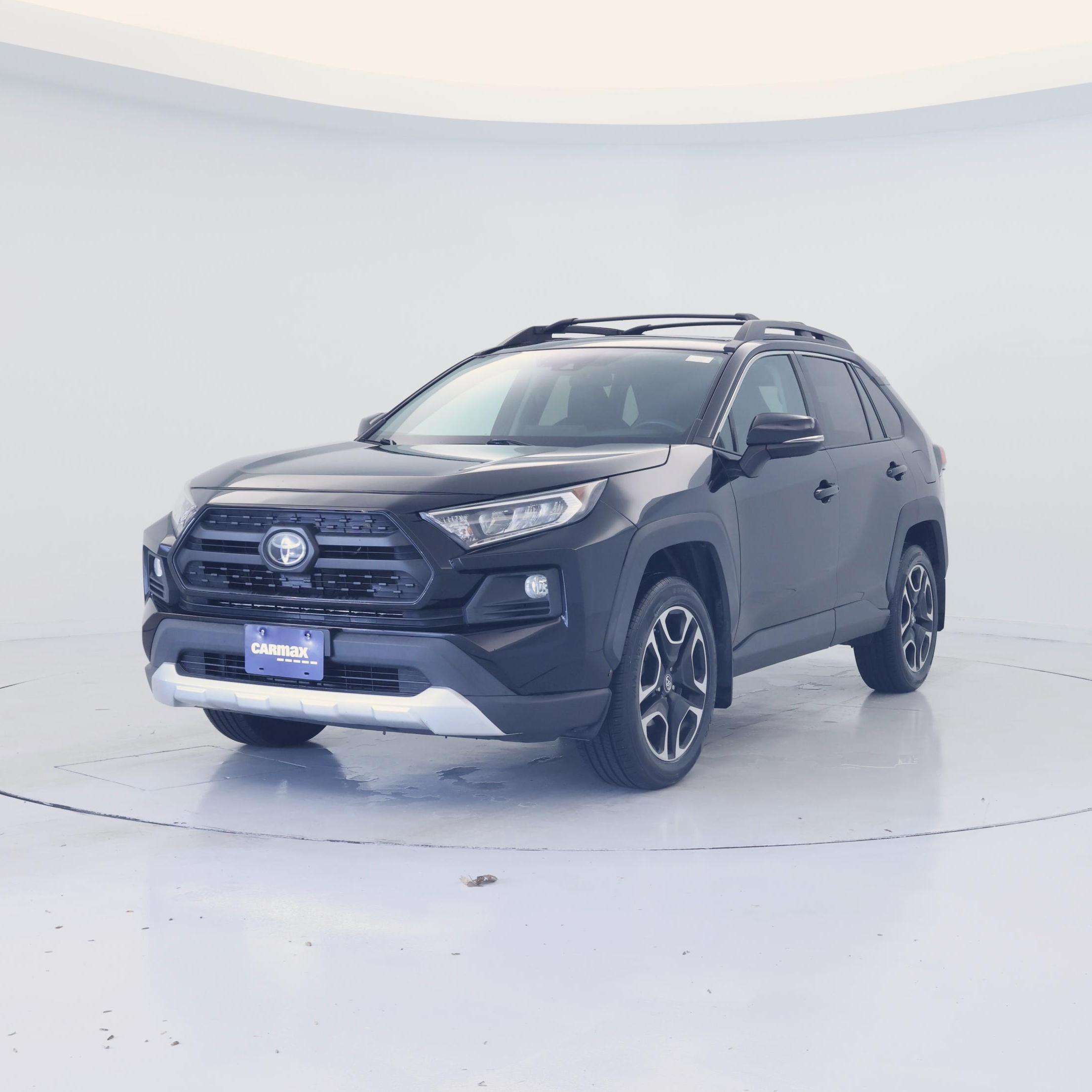 Thumbnail: 2019 Toyota RAV4 - 4