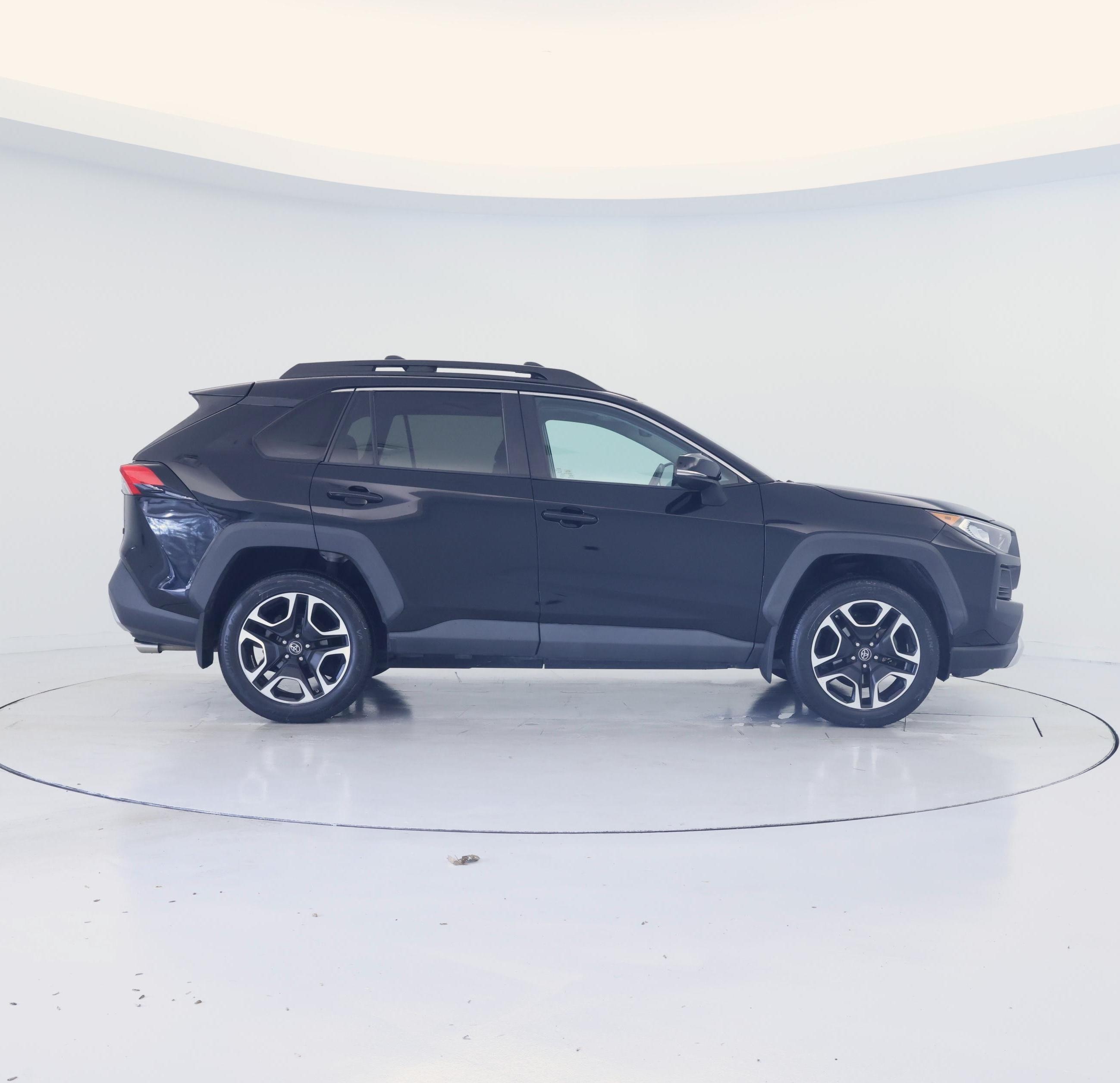 Thumbnail: 2019 Toyota RAV4 - 7
