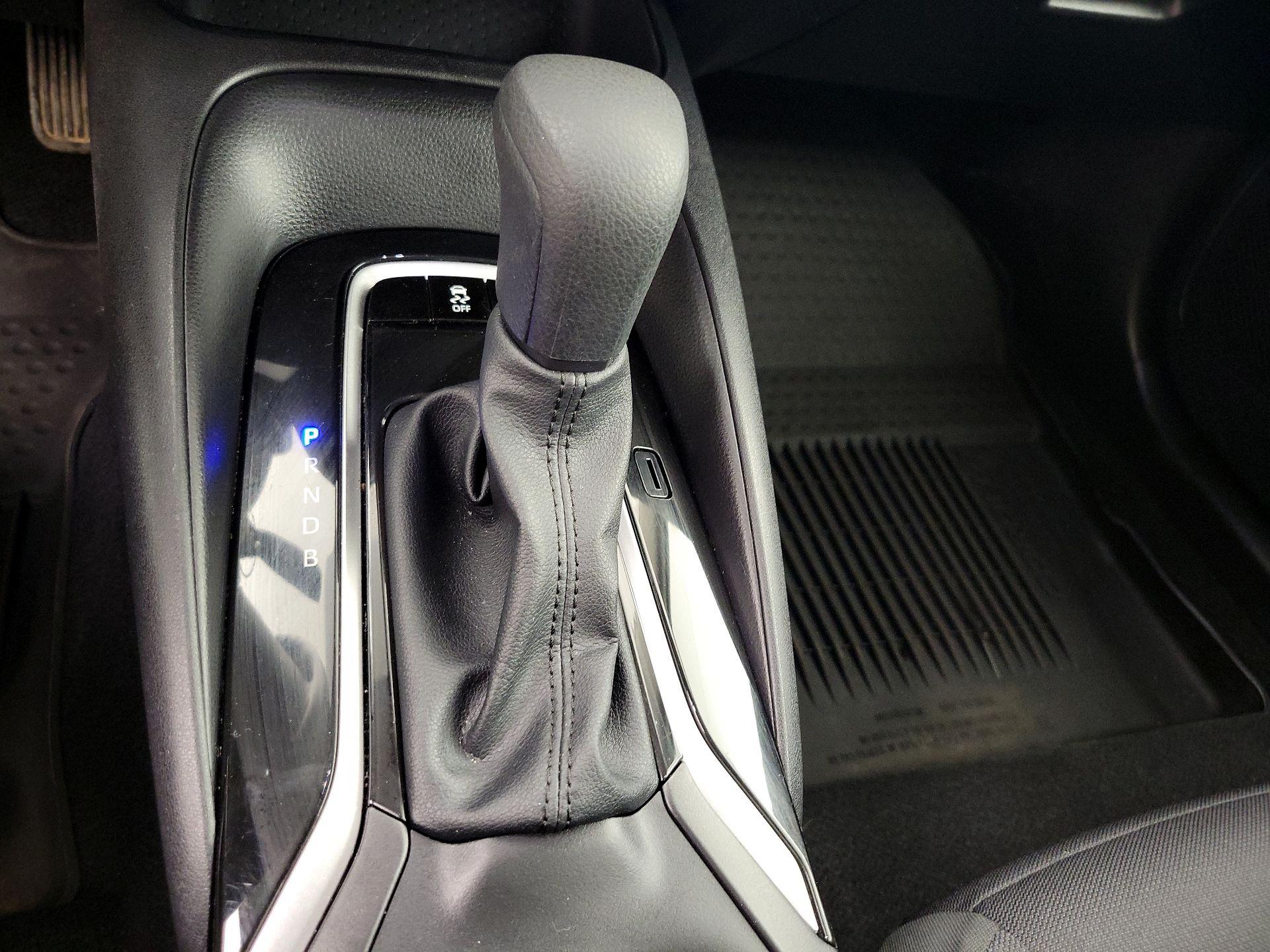 Thumbnail: 2025 Toyota Corolla - 17