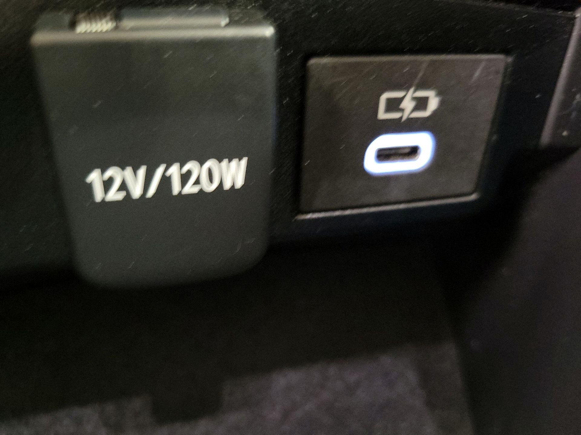 Thumbnail: 2025 Toyota Corolla - 18