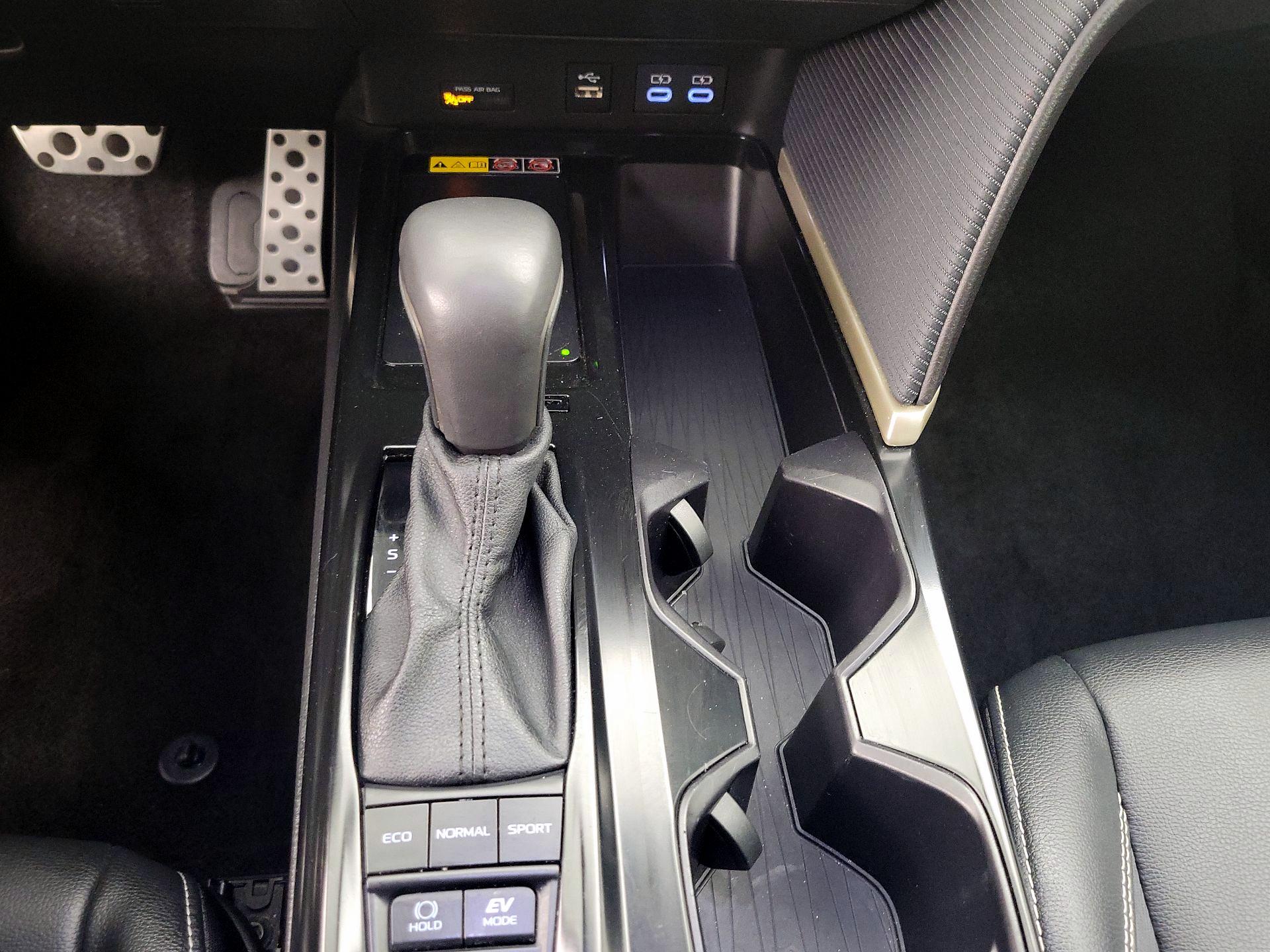 Thumbnail: 2025 Toyota Camry - 17