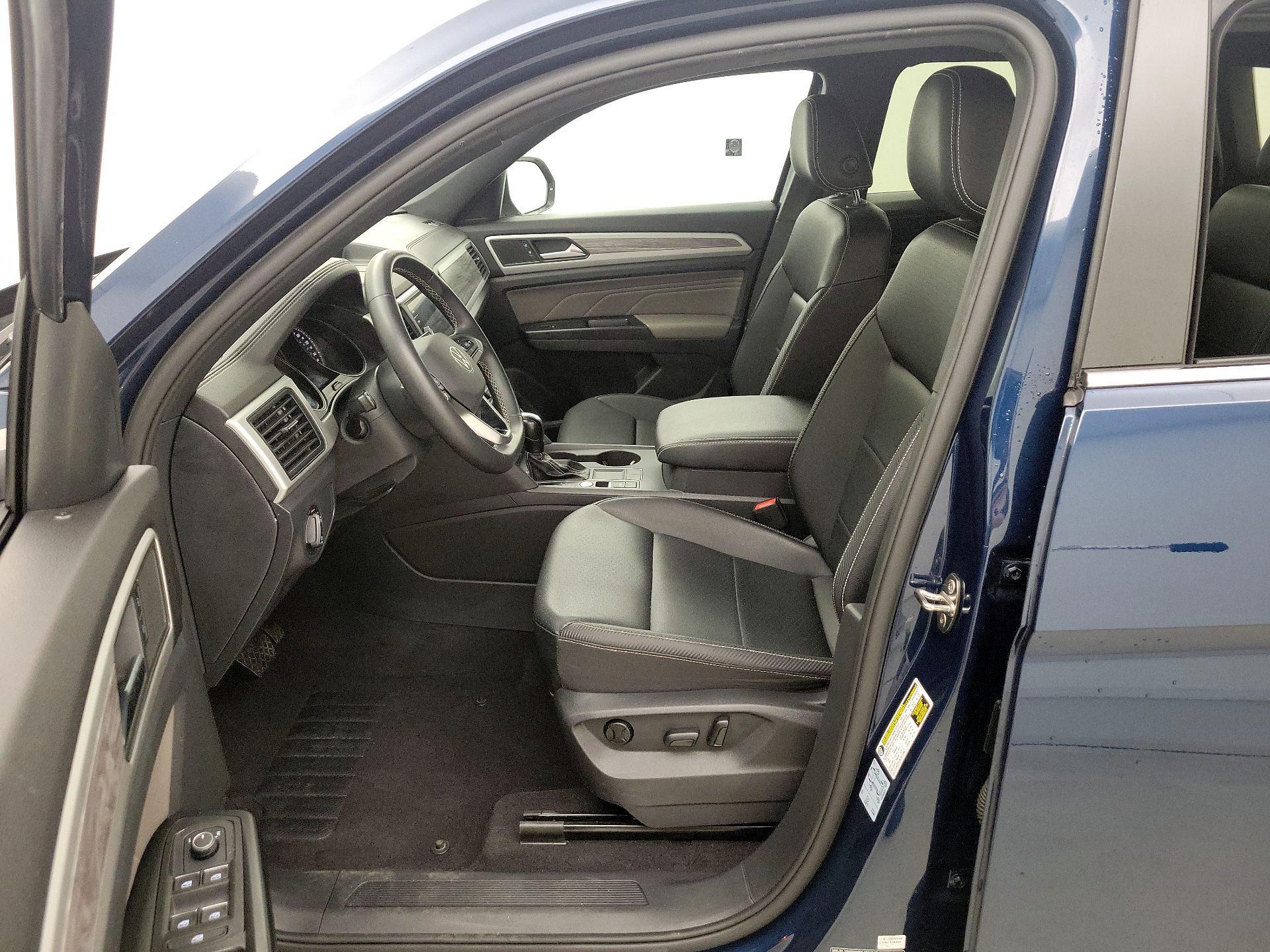 Thumbnail: 2021 Volkswagen Atlas - 11