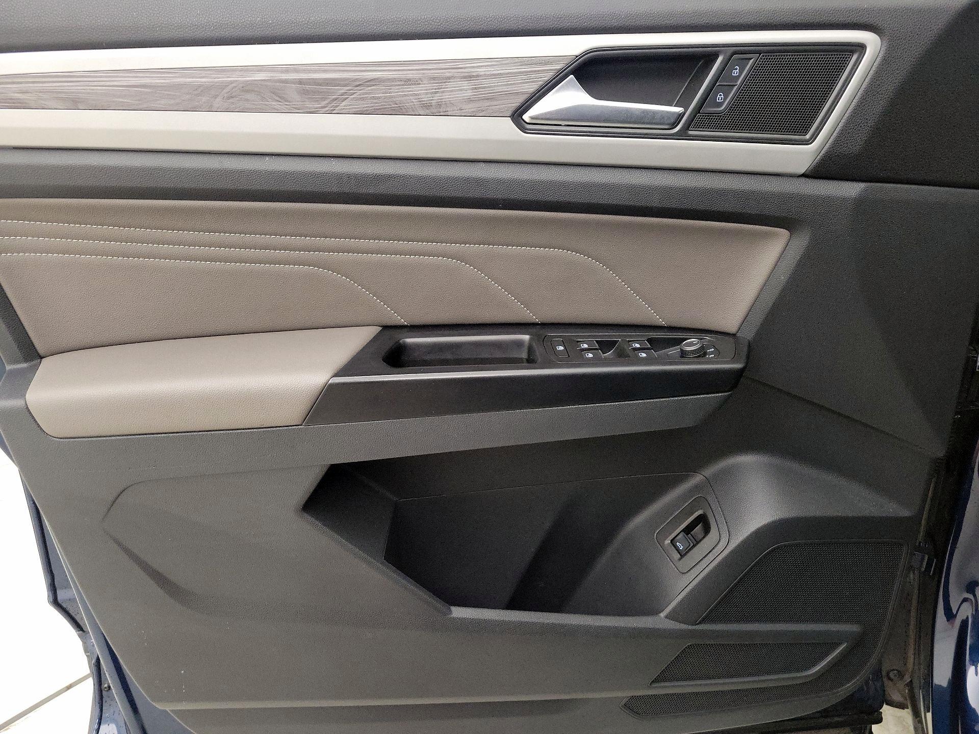 Thumbnail: 2021 Volkswagen Atlas - 12