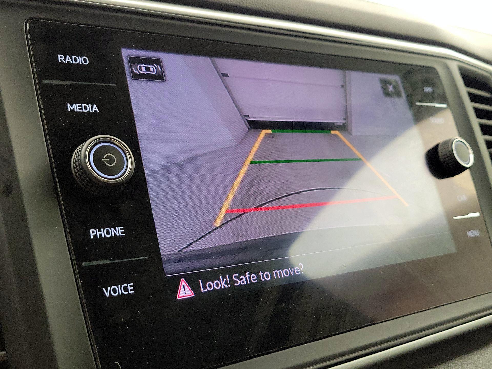 Thumbnail: 2021 Volkswagen Atlas - 14