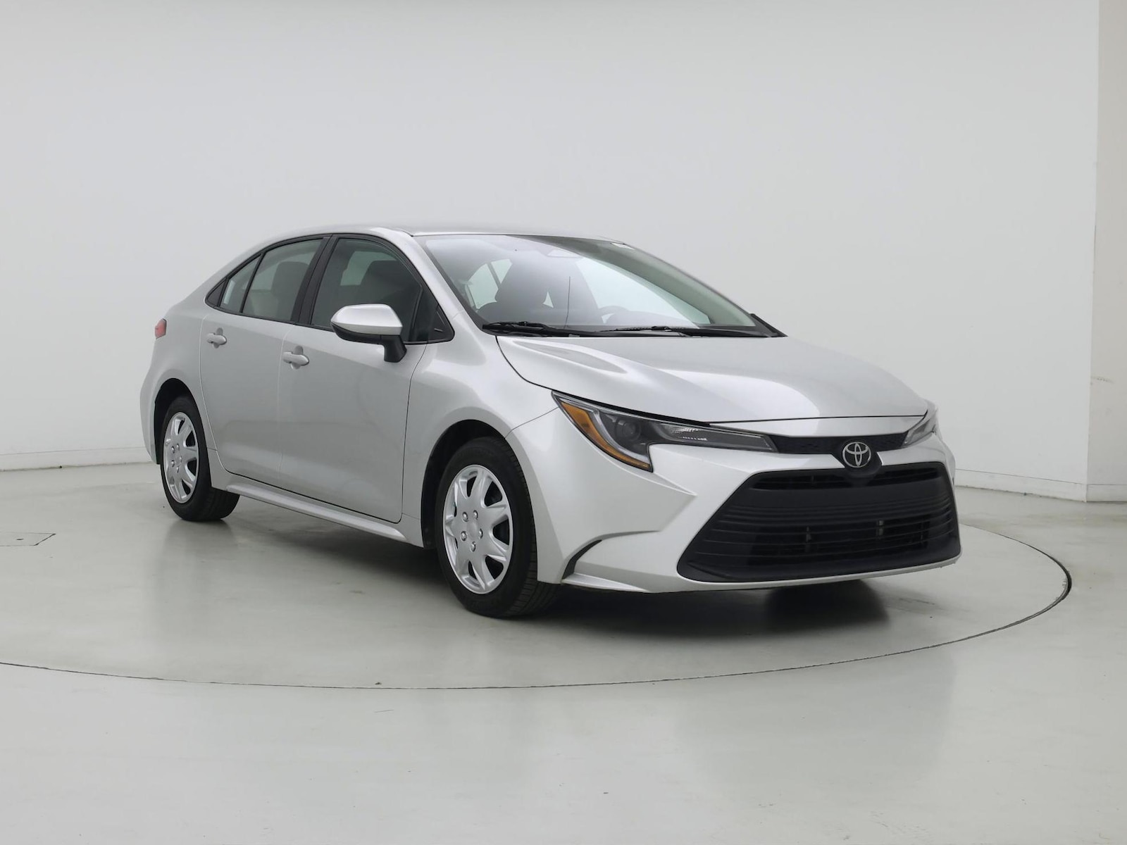 2025 Toyota Corolla LE - Photo 2