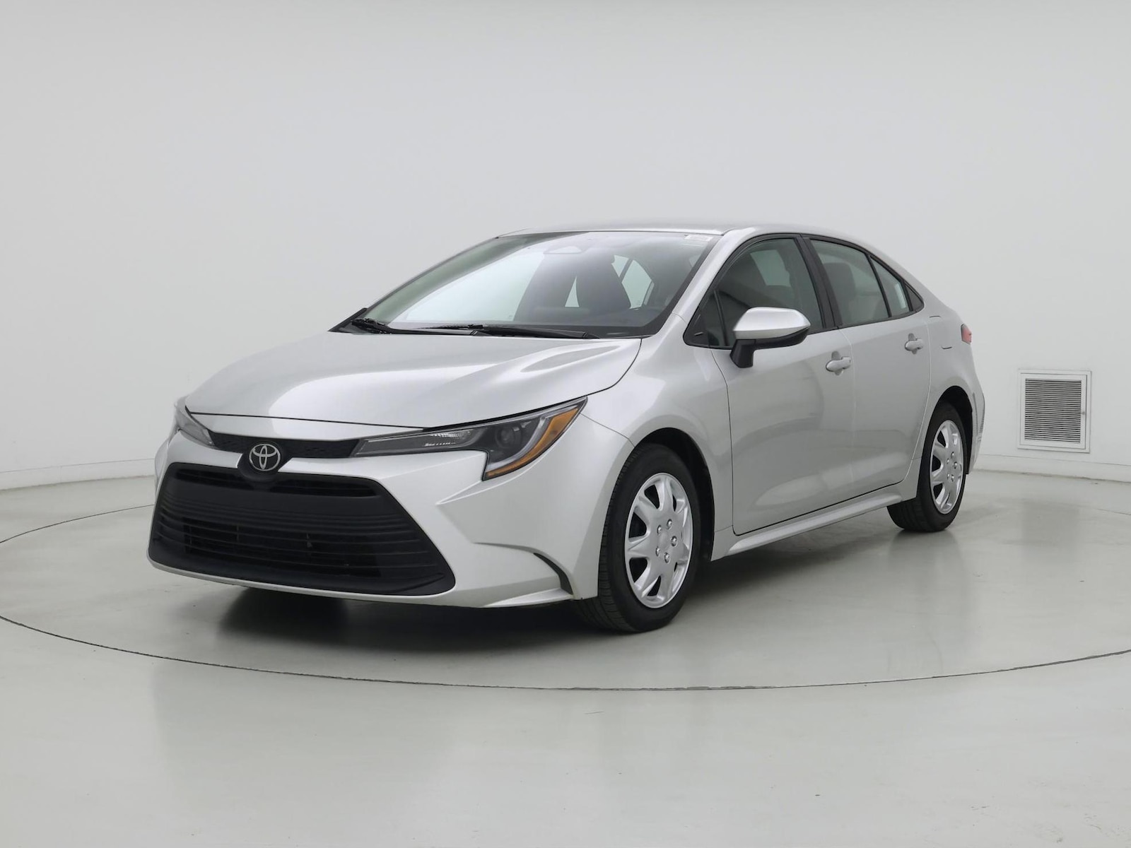 2025 Toyota Corolla LE - Photo 5