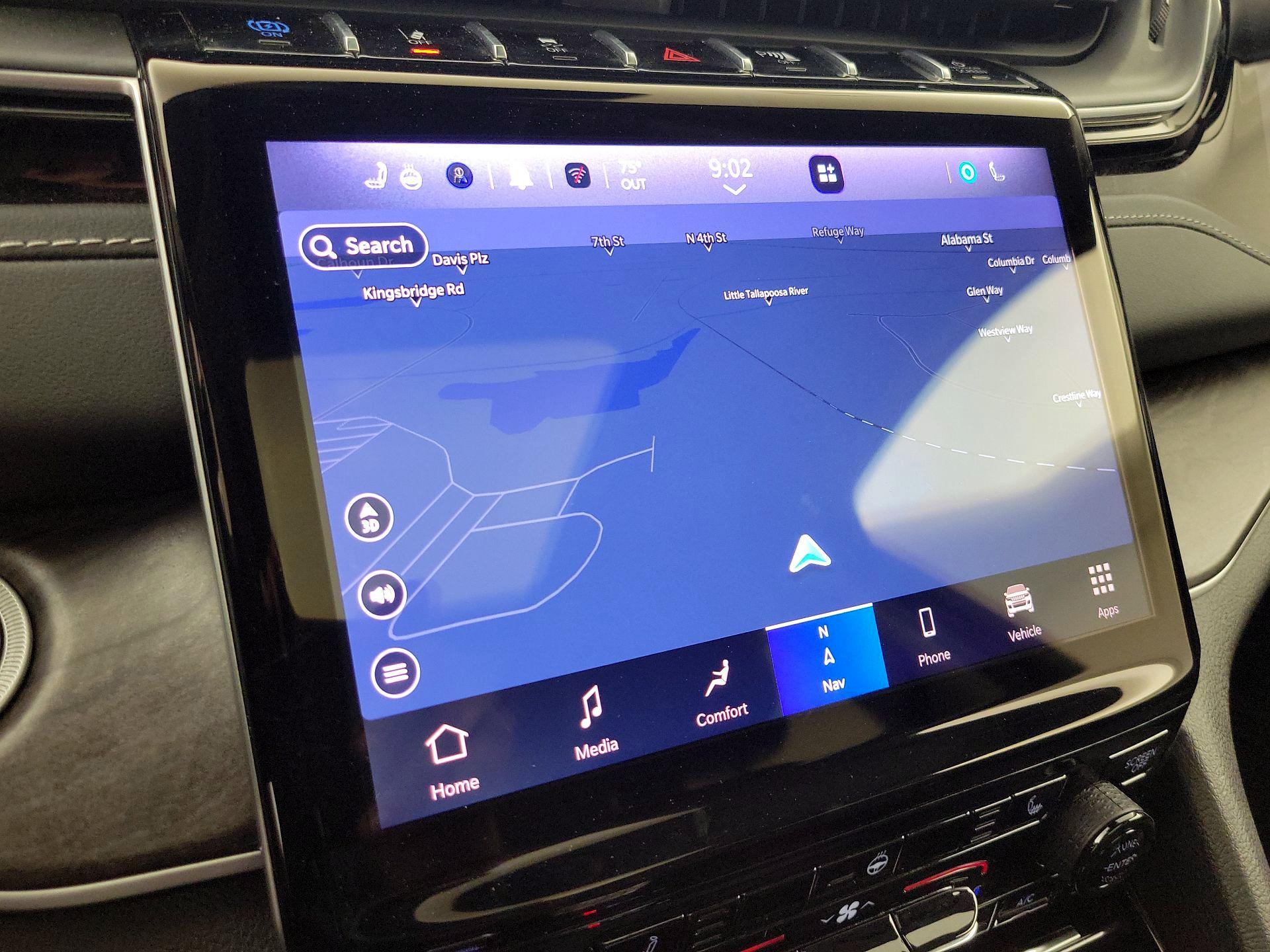 Thumbnail: 2023 Jeep Grand Cherokee - 14