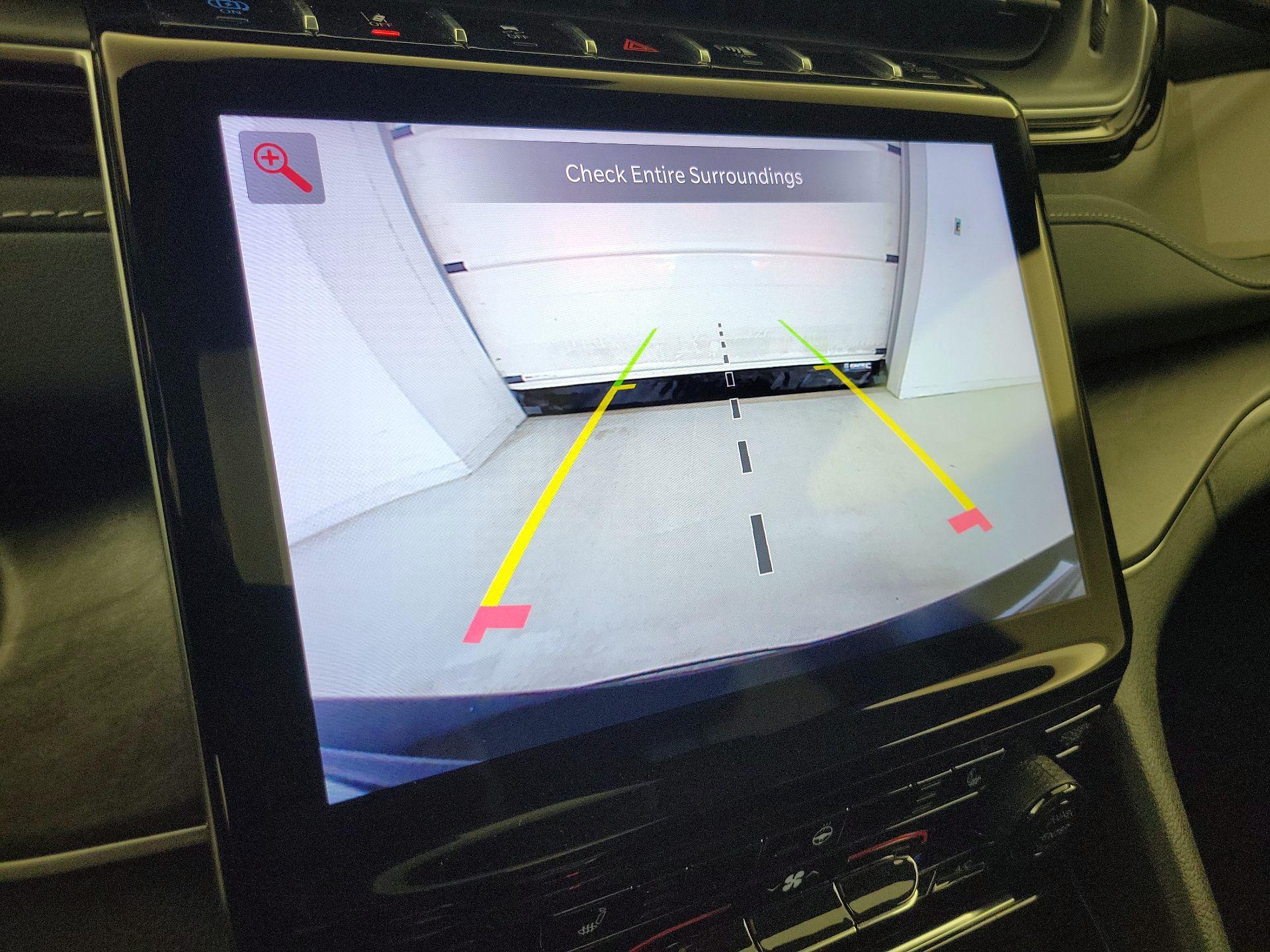 Thumbnail: 2023 Jeep Grand Cherokee - 15