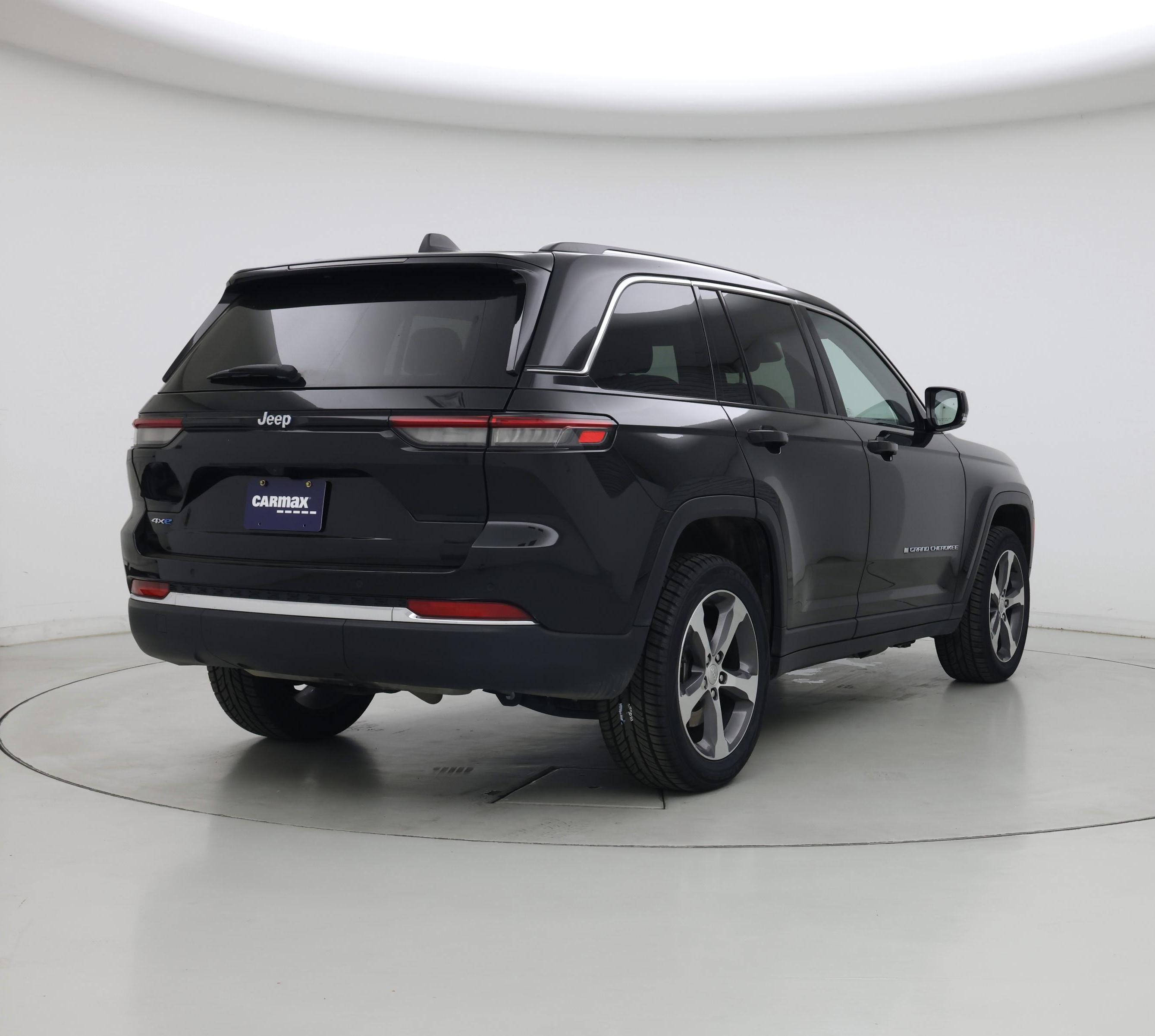 Thumbnail: 2023 Jeep Grand Cherokee - 8