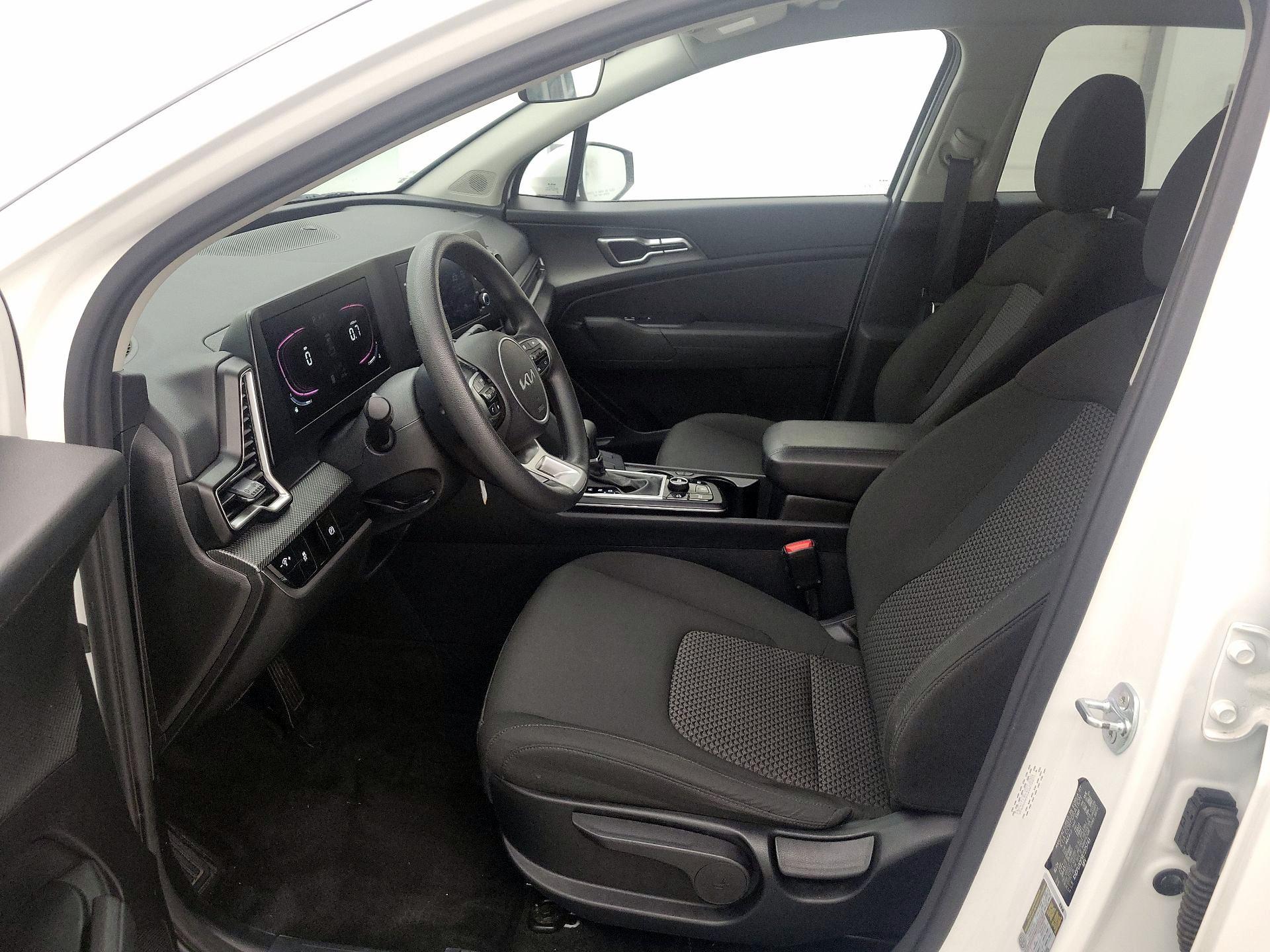 Thumbnail: 2024 Kia Sportage - 11