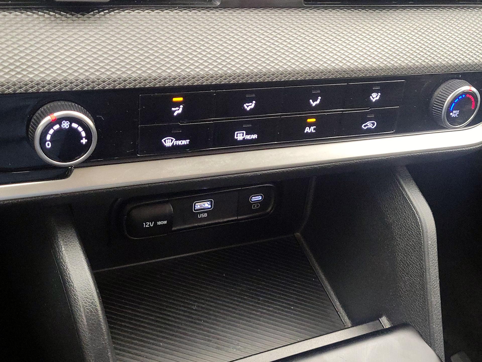 Thumbnail: 2024 Kia Sportage - 16