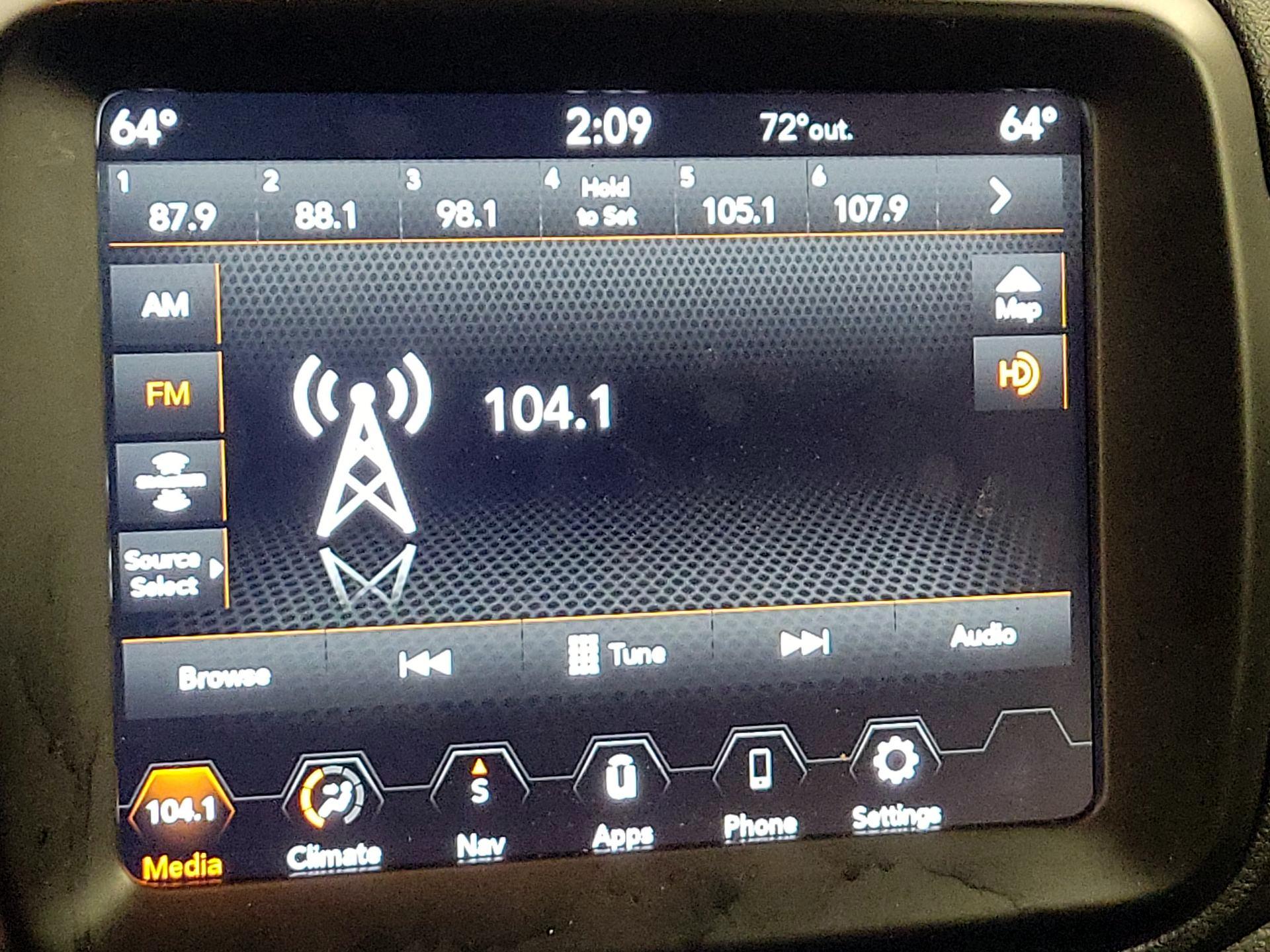 Thumbnail: 2023 Jeep Renegade - 16