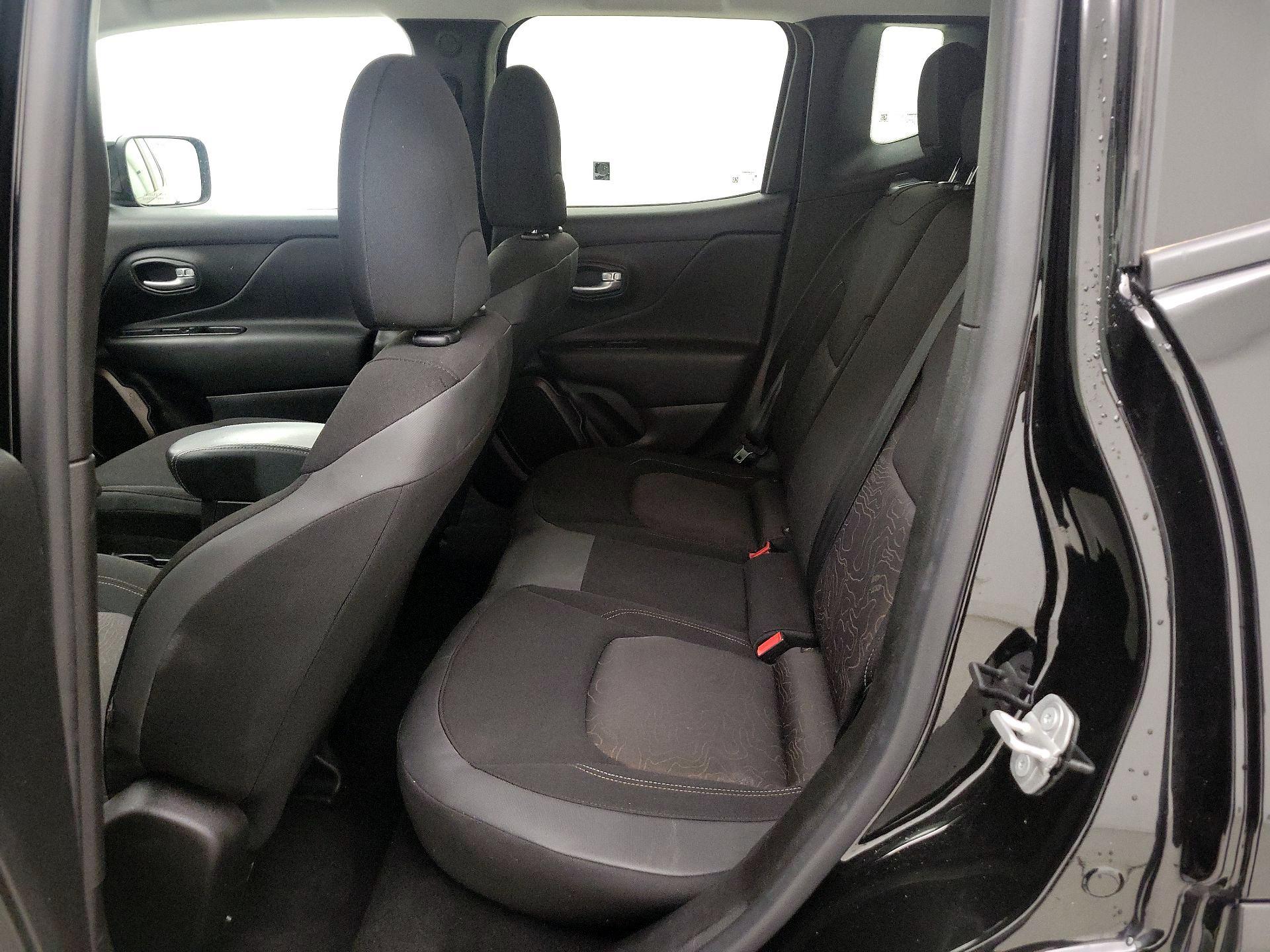 Thumbnail: 2023 Jeep Renegade - 20