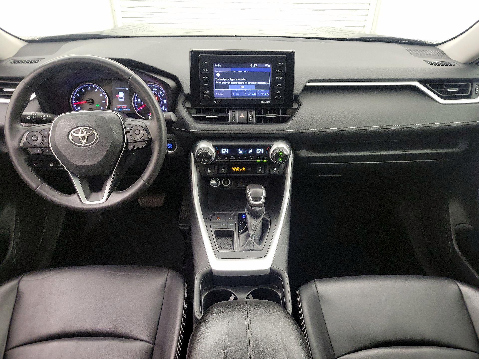 Thumbnail: 2020 Toyota RAV4 - 9
