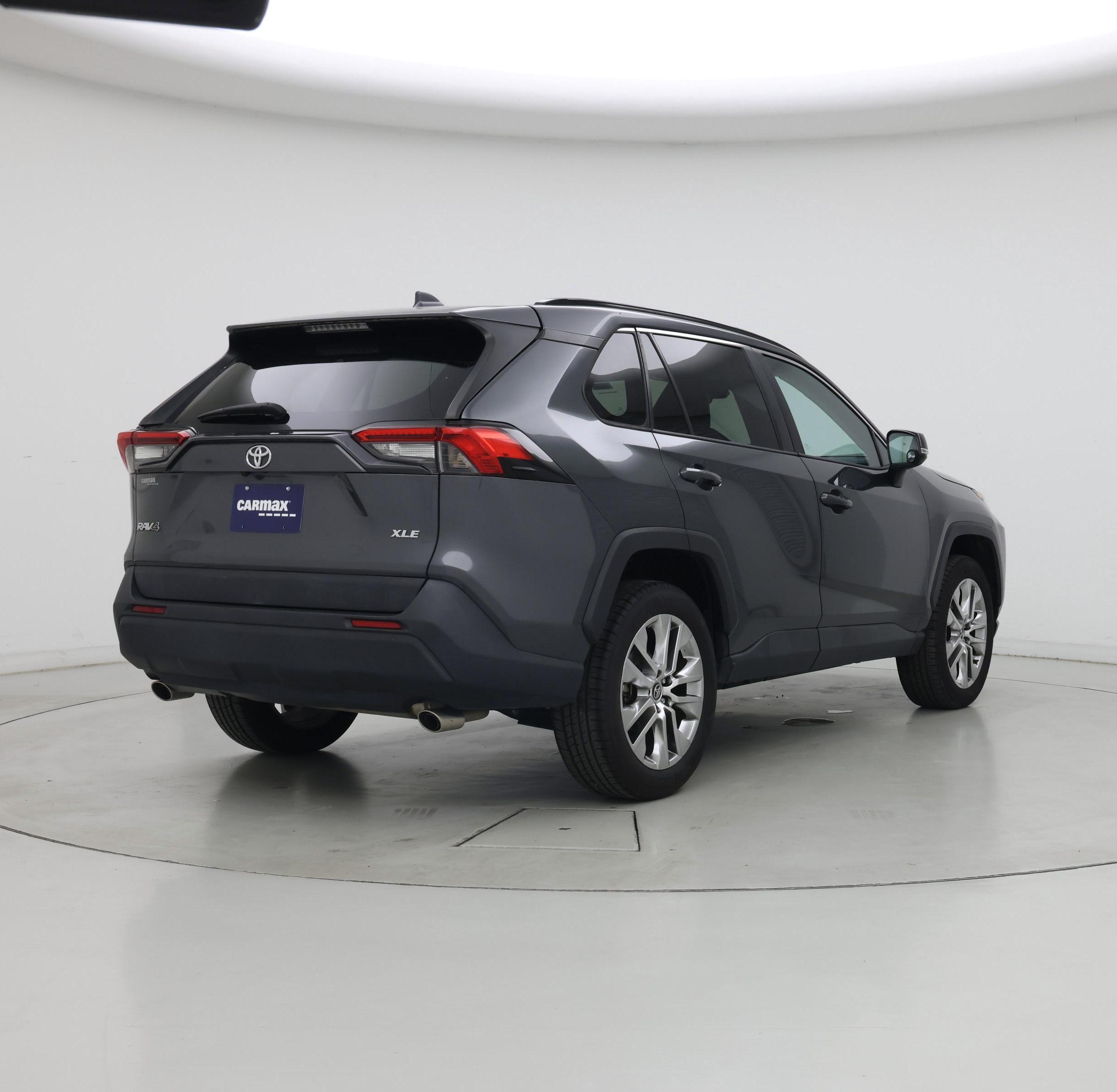 Thumbnail: 2020 Toyota RAV4 - 8