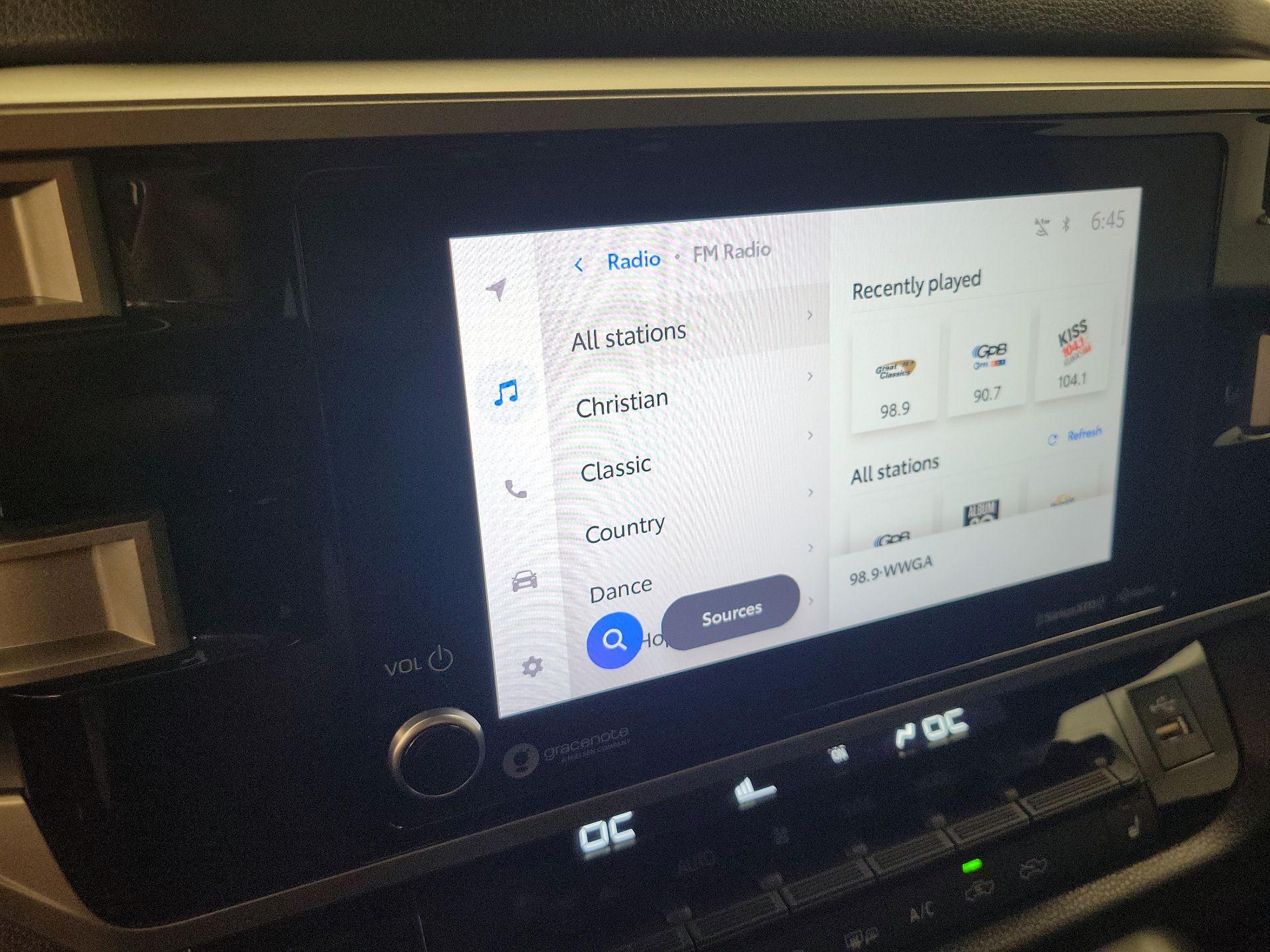 Thumbnail: 2023 Toyota Tundra - 15