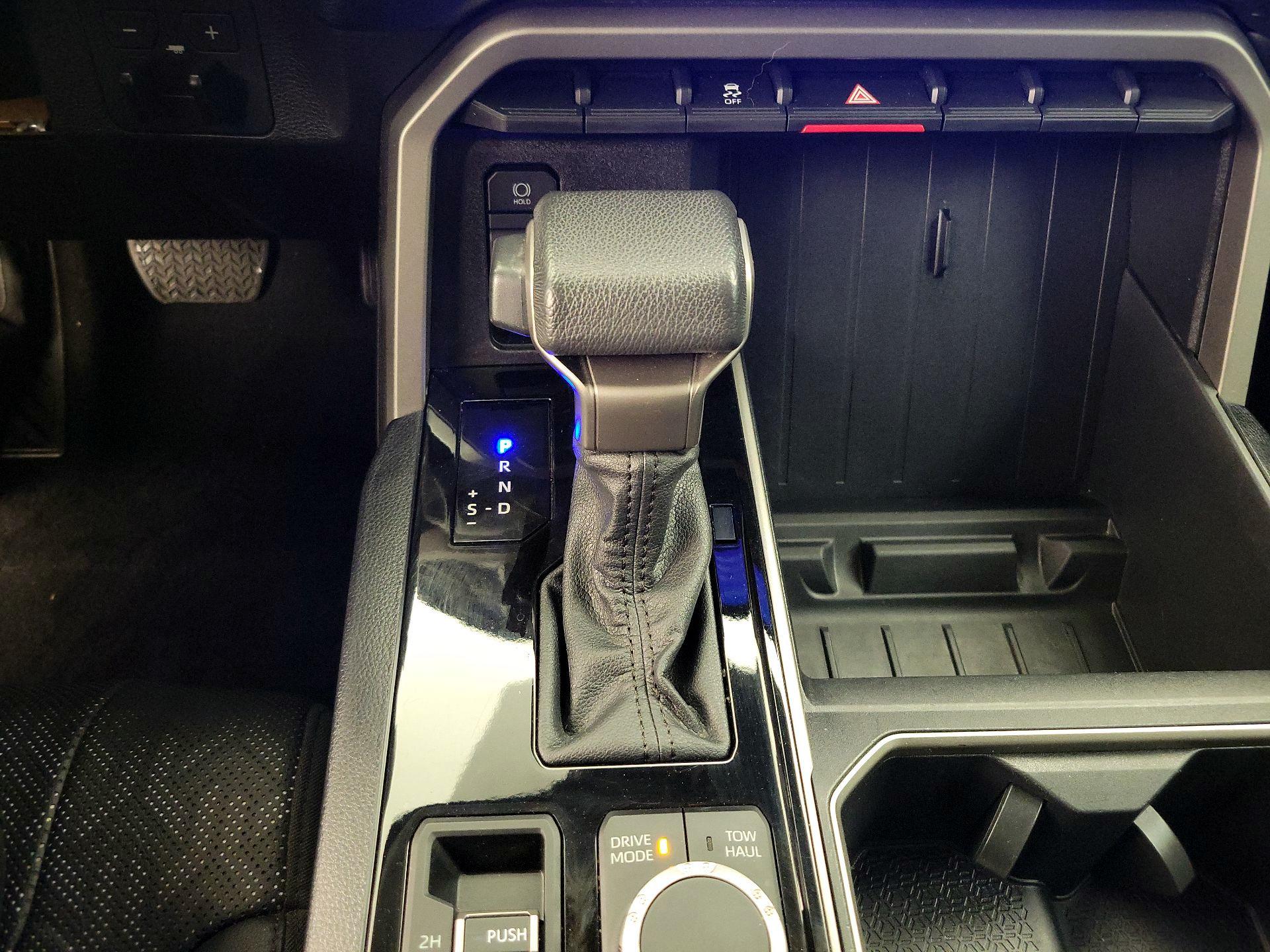 Thumbnail: 2023 Toyota Tundra - 17