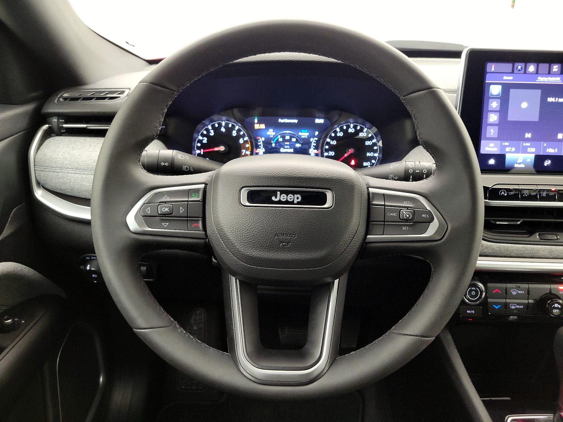 Thumbnail: 2023 Jeep Compass - 10