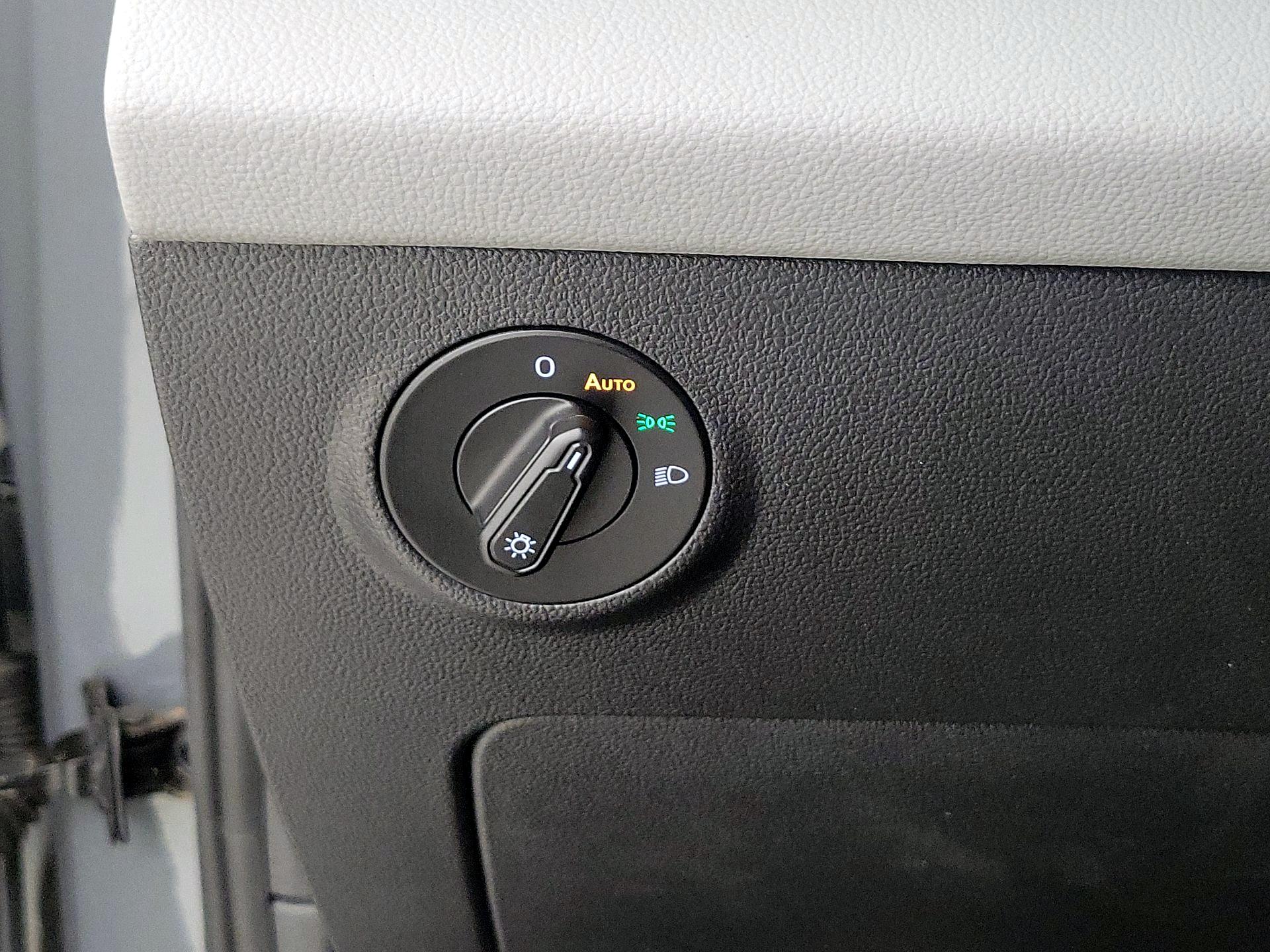 Thumbnail: 2023 Volkswagen Taos - 13