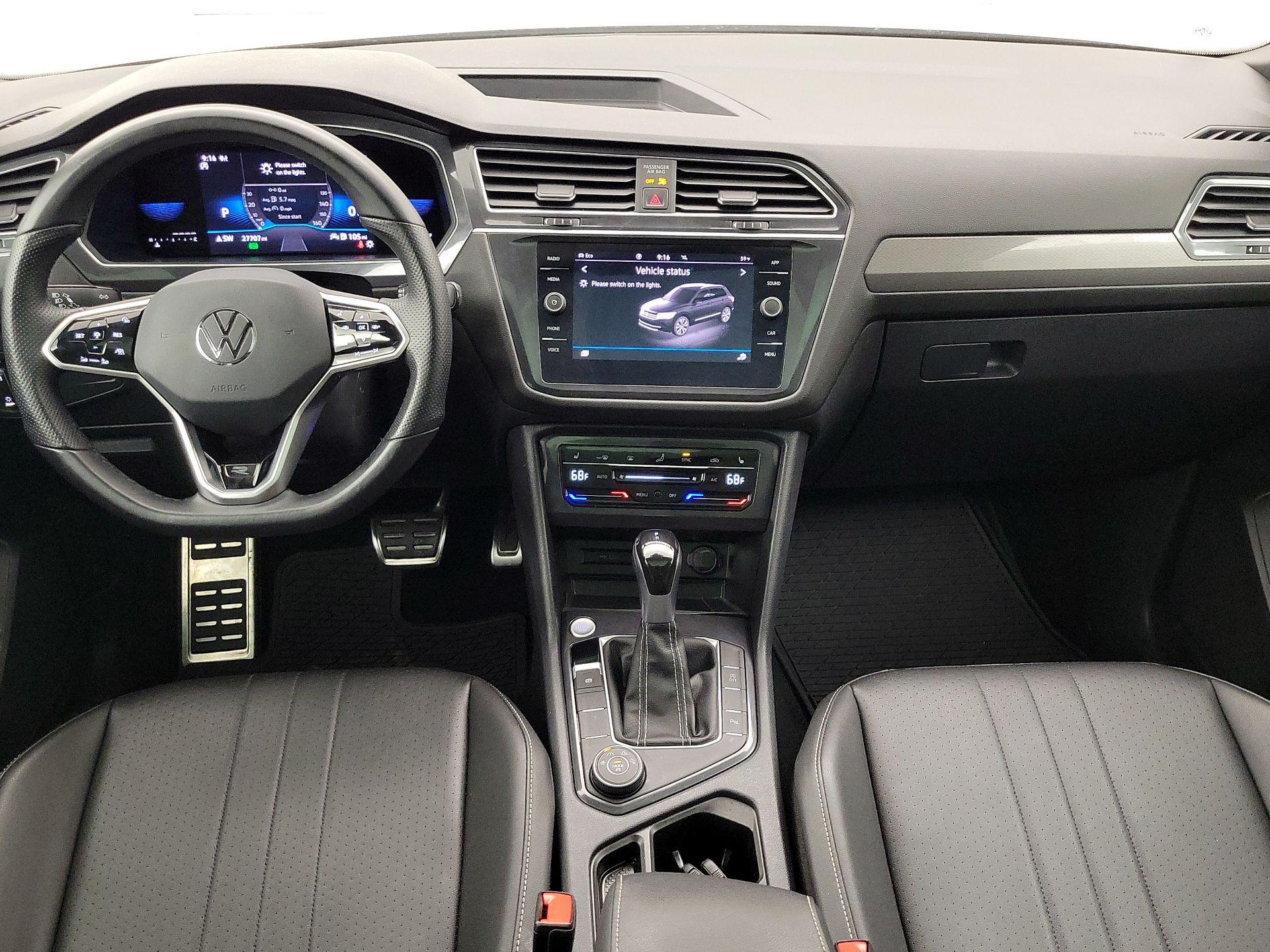 Thumbnail: 2023 Volkswagen Tiguan - 9