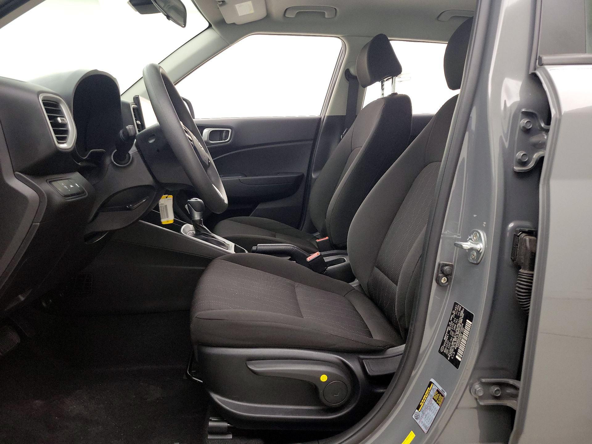 Thumbnail: 2022 Hyundai Venue - 11