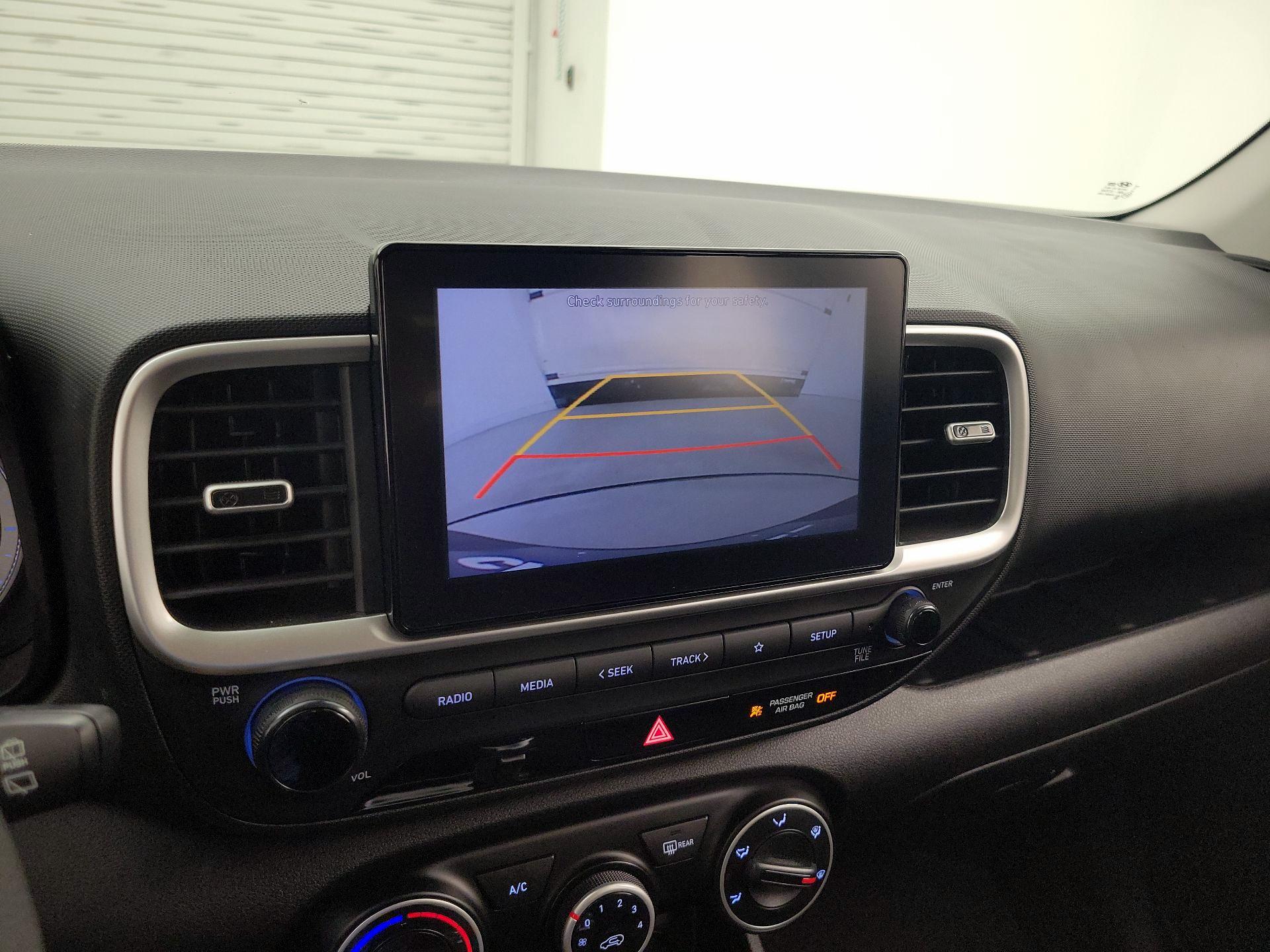 Thumbnail: 2022 Hyundai Venue - 14